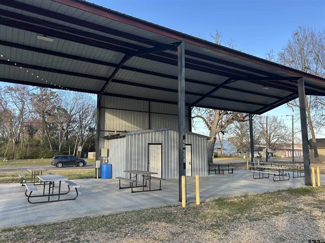 200 Clark Street, Quitman, TX 75783