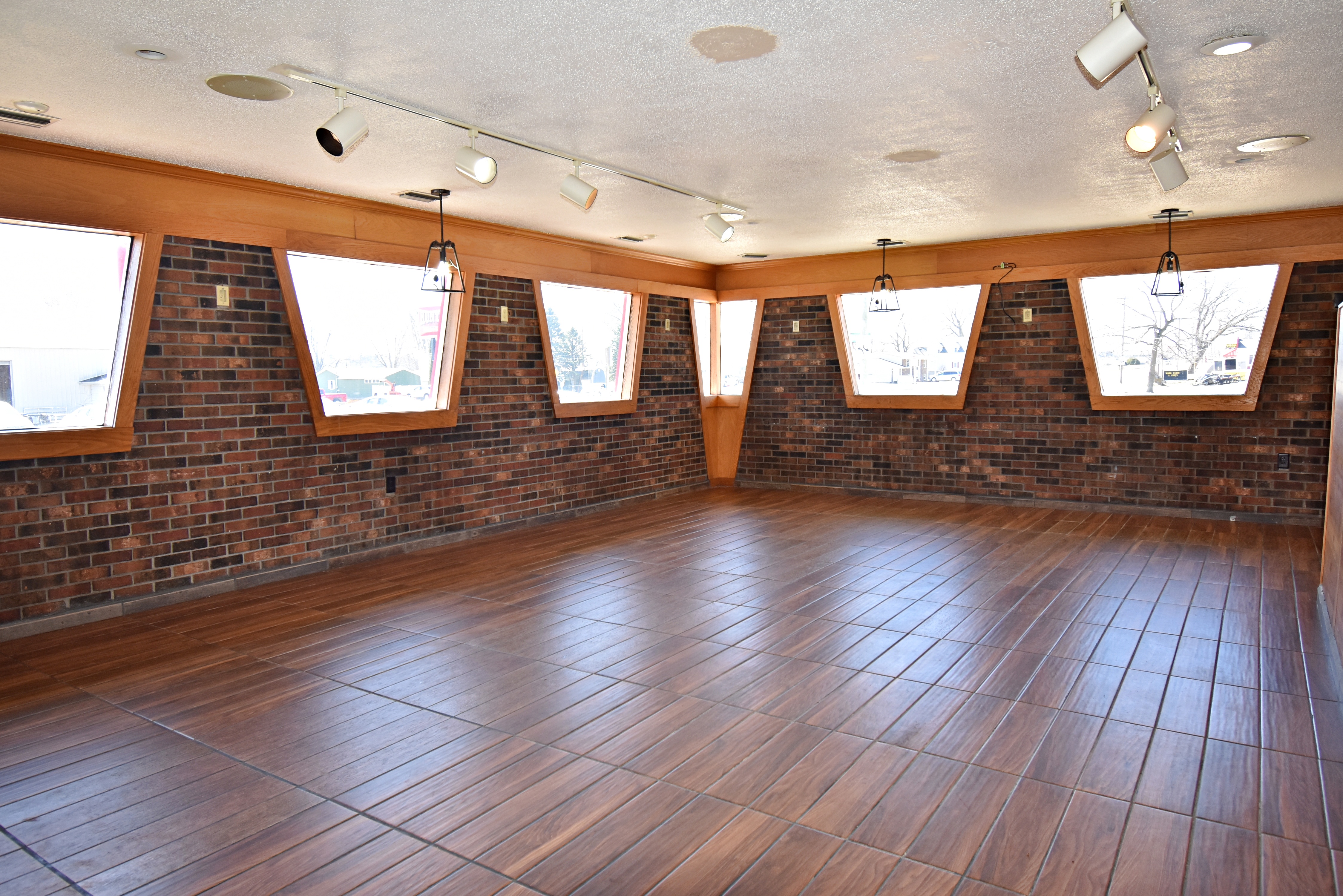 1640 1st Street West, Independence, IA 50644