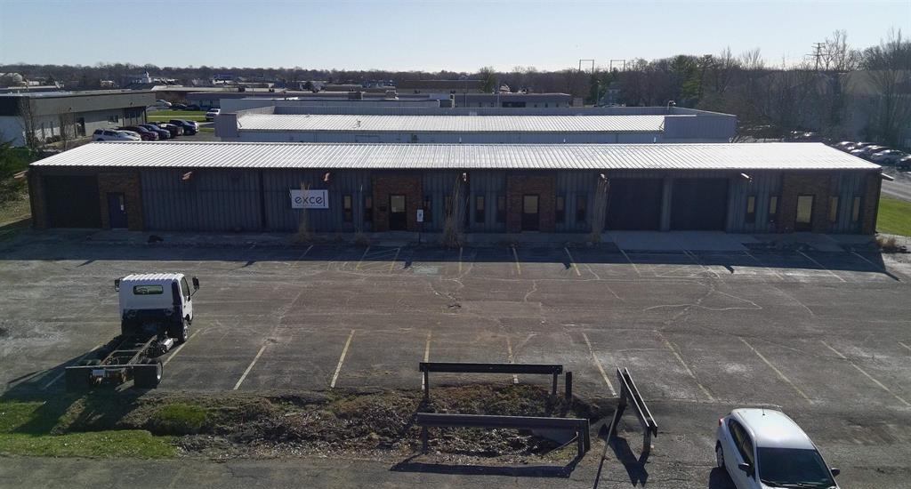 1703 West Candletree Drive, Peoria, IL 61614