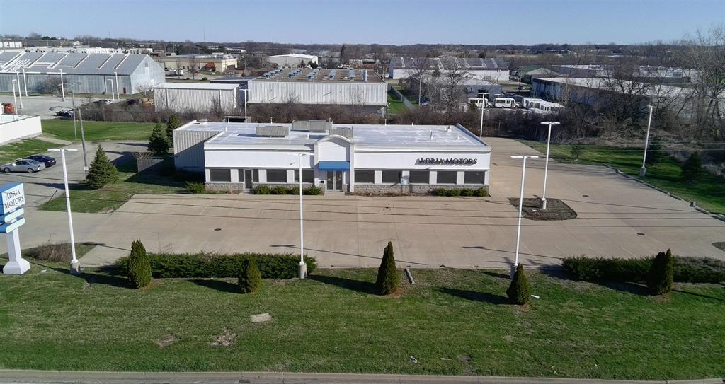 1613 West Pioneer Parkway, Peoria, IL 61615