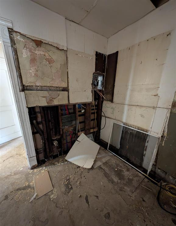 601 Northeast Perry Avenue, Peoria, IL 61603