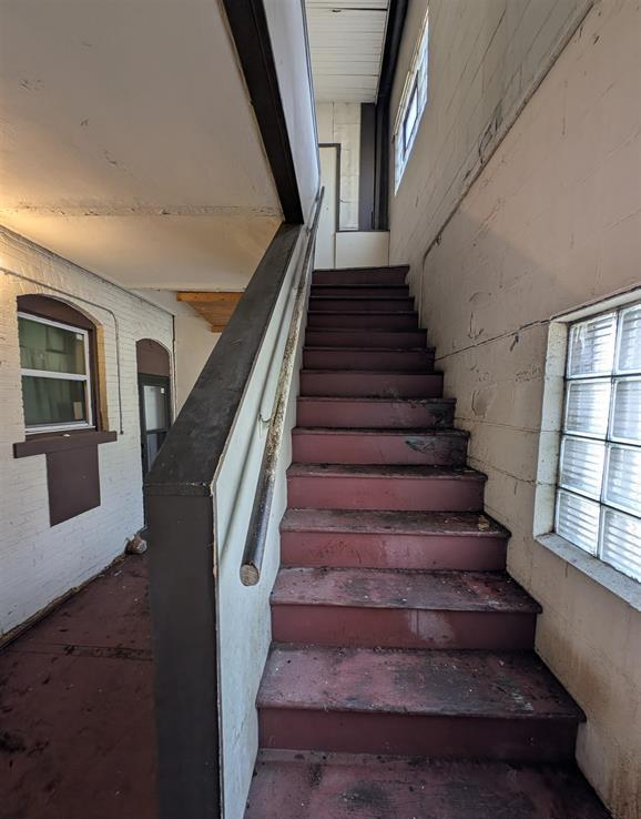 601 Northeast Perry Avenue, Peoria, IL 61603