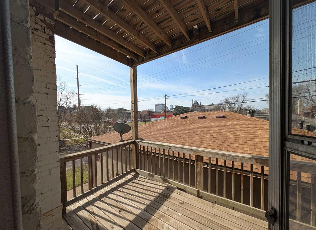 601 Northeast Perry Avenue, Peoria, IL 61603