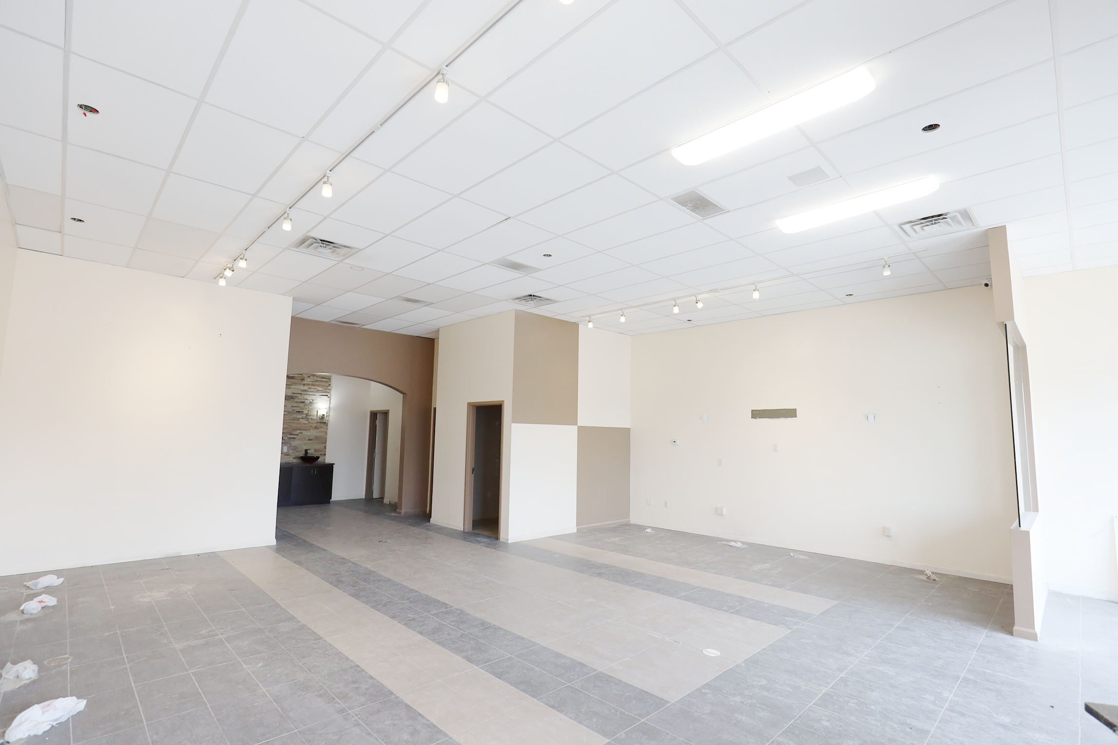 6281 SOM Center Road, Solon, OH 44139