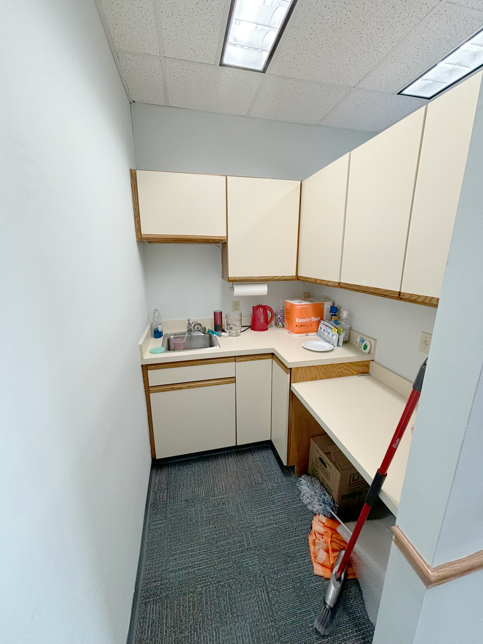 850 East Broad Street, Elyria, OH 44035