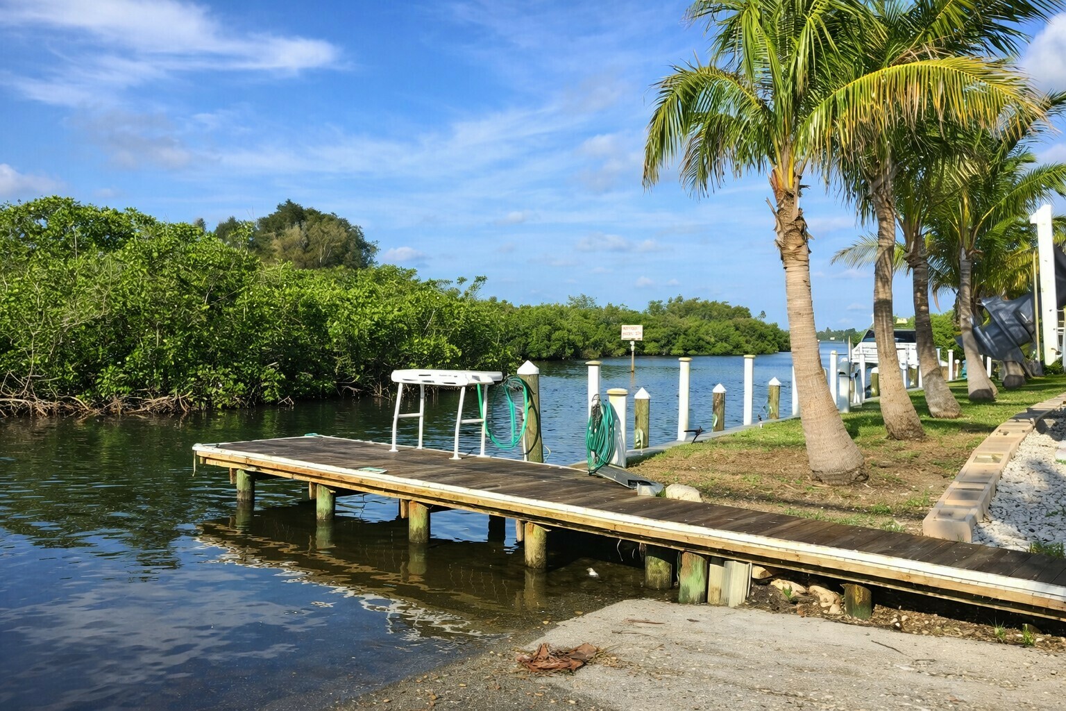 6817 Bayshore Road, Palmetto, FL 34221