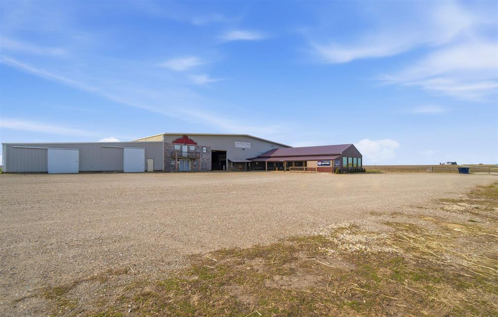 24855 Illinois 122, Delavan, IL 61734
