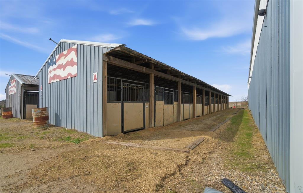 24855 Illinois 122, Delavan, IL 61734