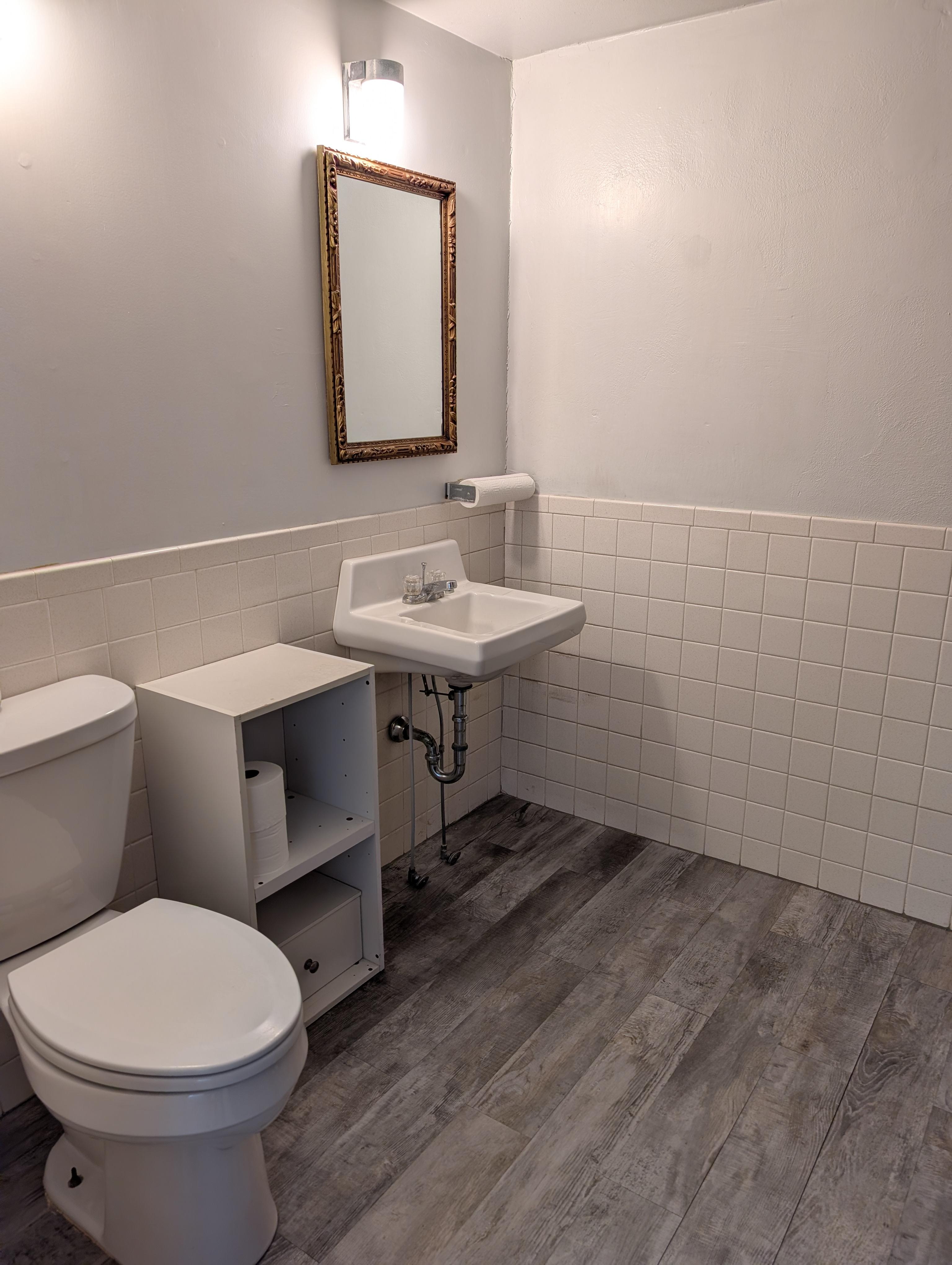 404 North West Avenue, Freeport, IL 61032