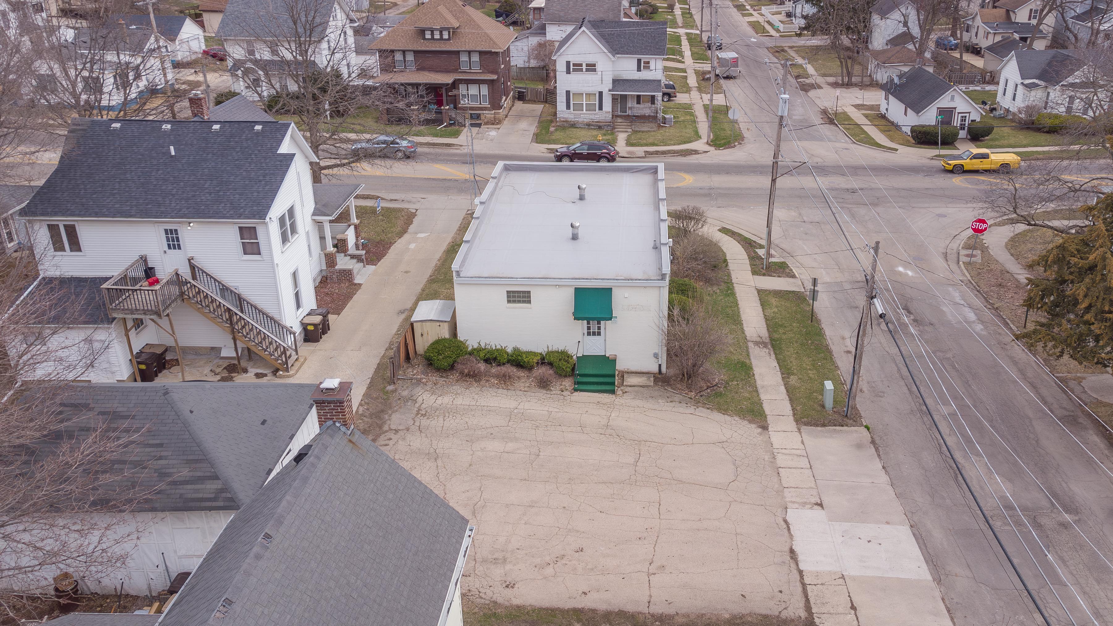 404 North West Avenue, Freeport, IL 61032