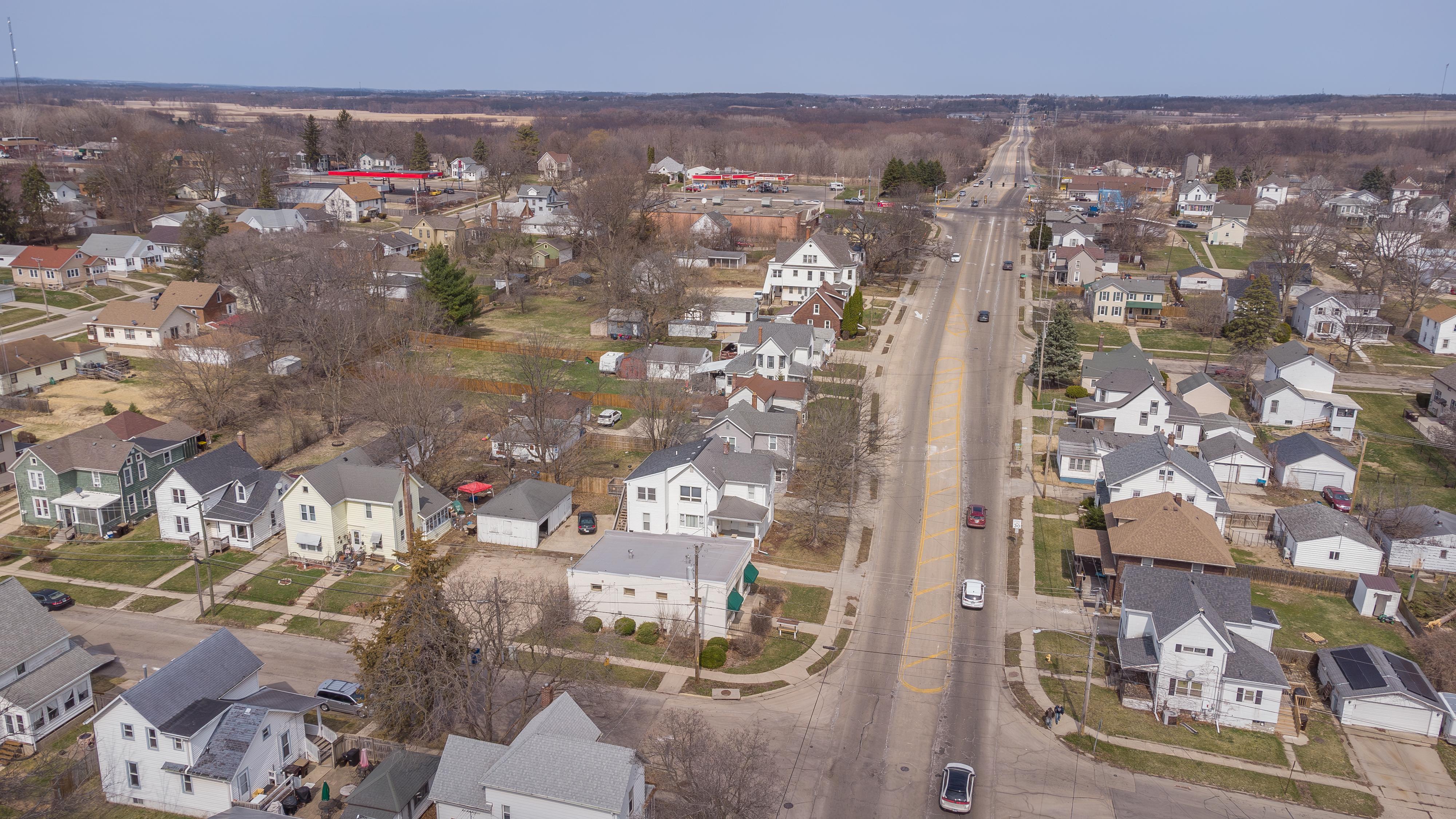 404 North West Avenue, Freeport, IL 61032