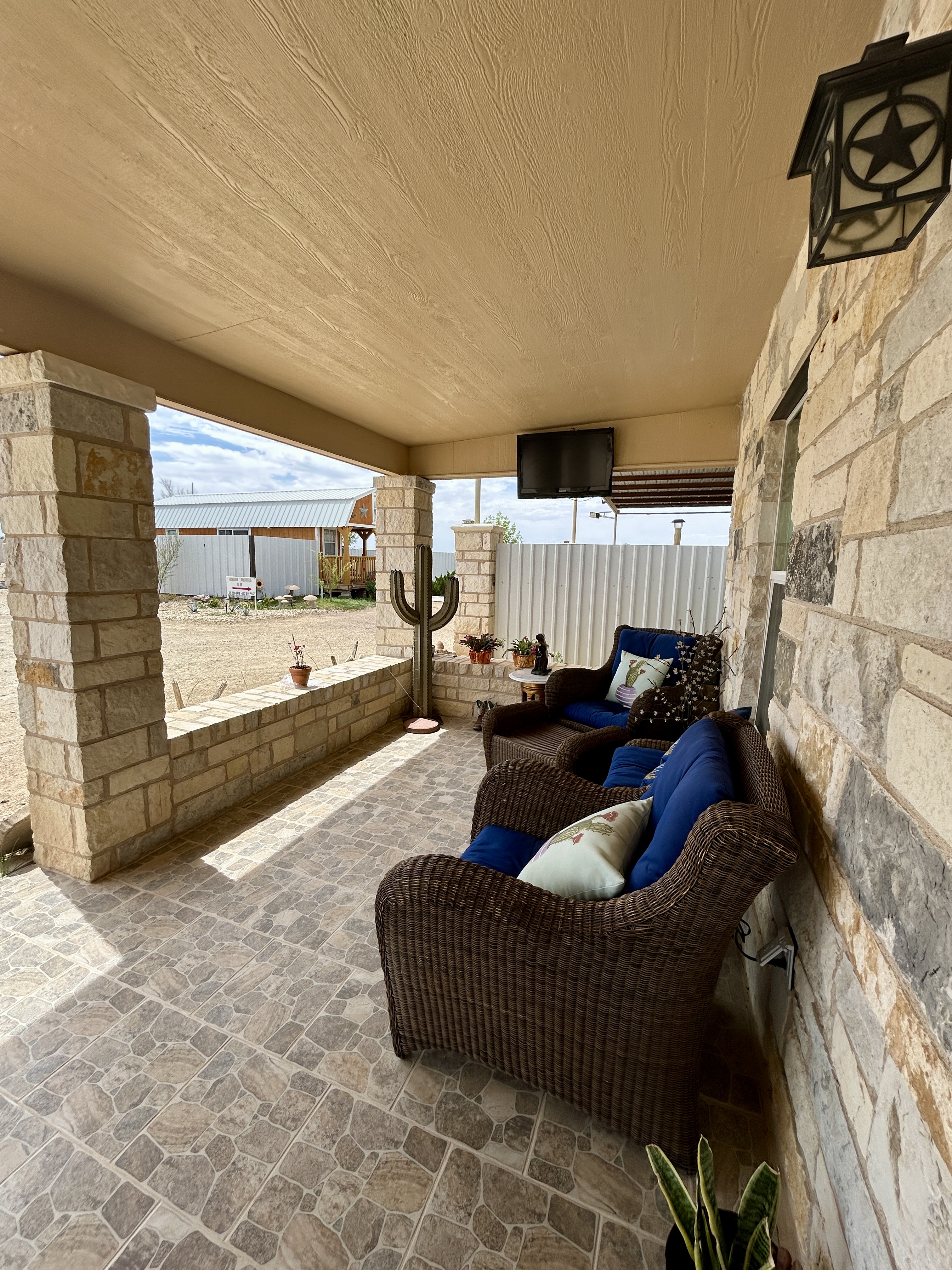 875 Ellyson Road, Fort Stockton, TX 79735