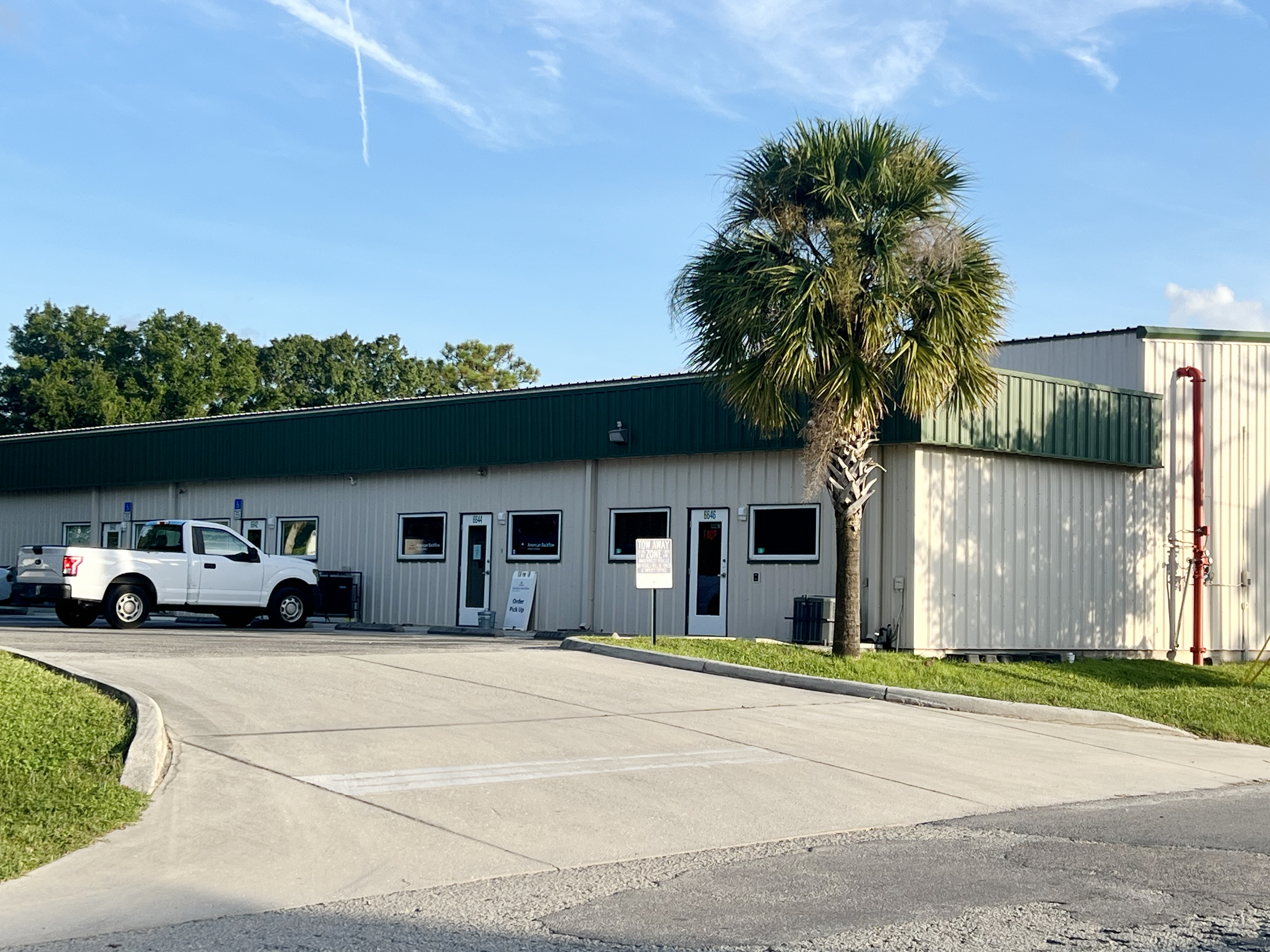 6644 26th Court East, Sarasota, FL 34243