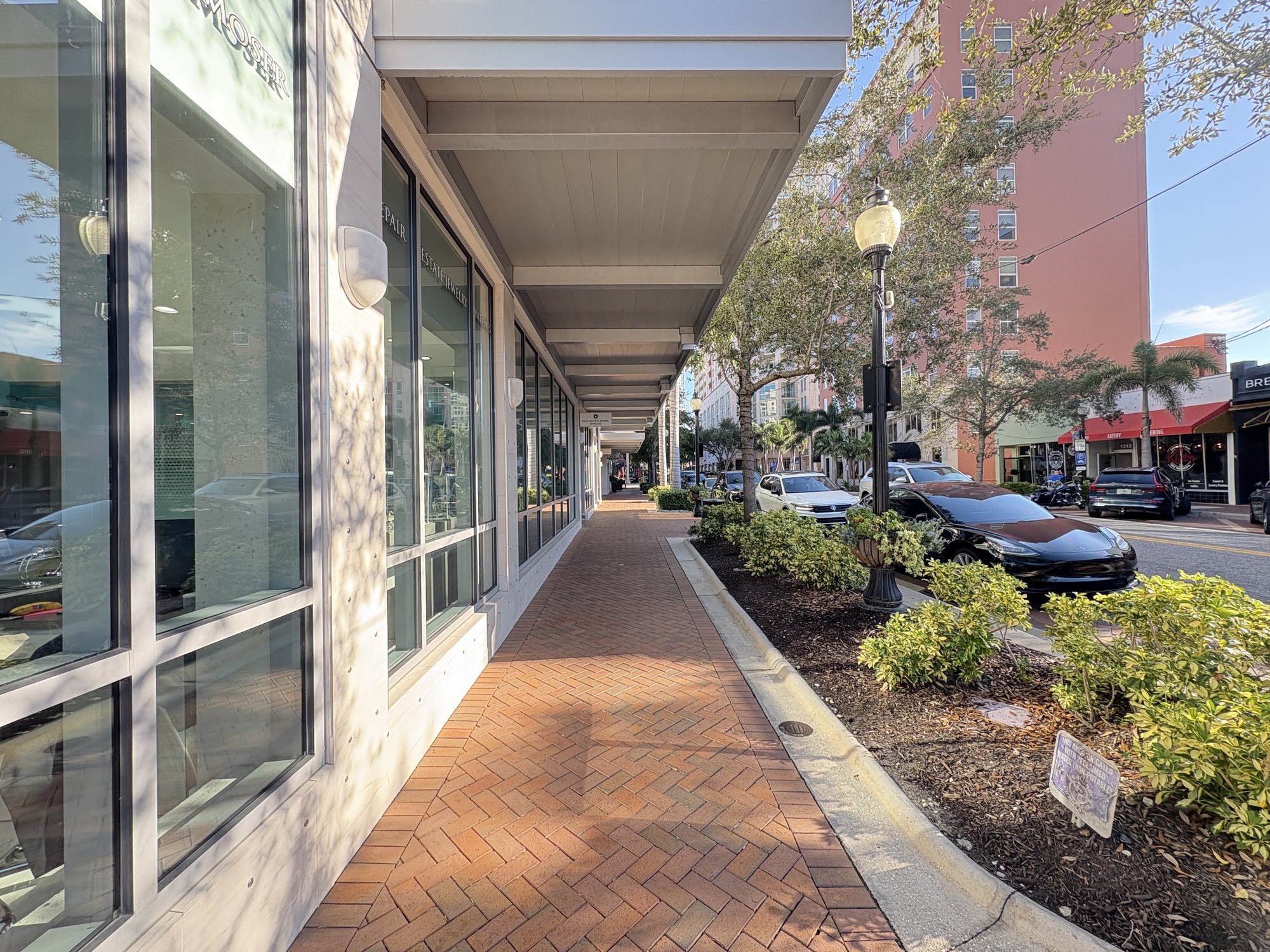 1301 Main St., Ste. 202, Sarasota, FL 34236