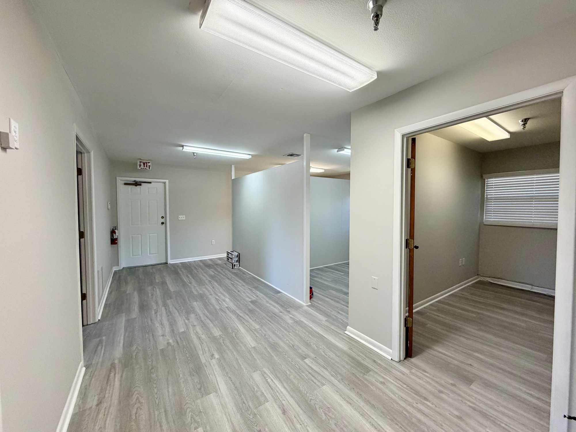 Move-In Ready Office Suites | ±783 SF