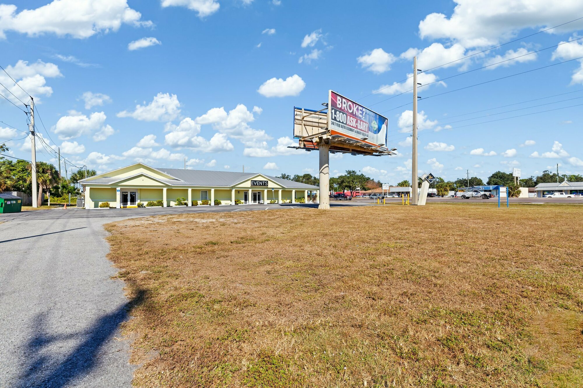 2421 South Tamiami Trail, Port Charlotte, FL 33952