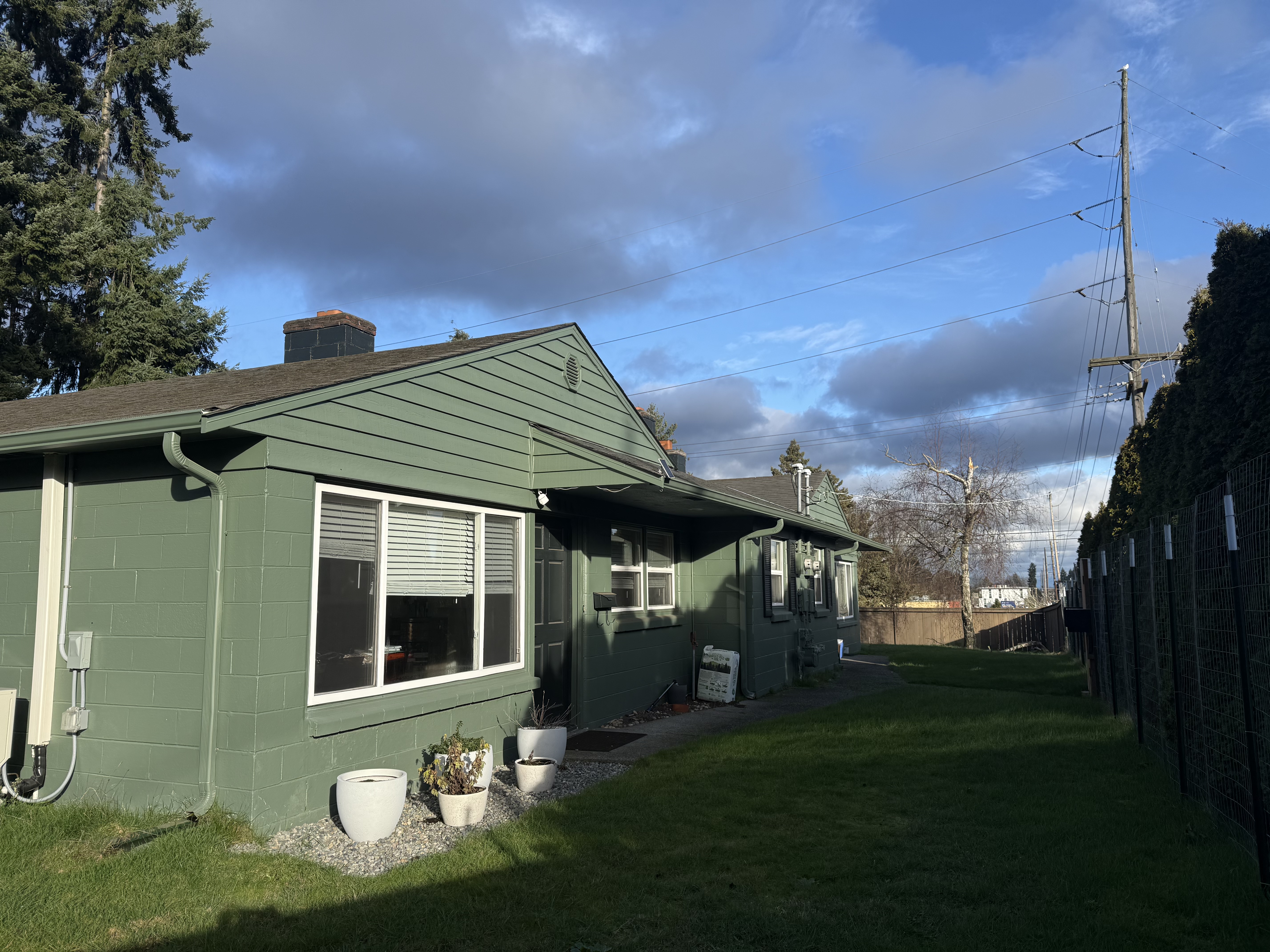 814 North 105th Street, Seattle, WA 98133