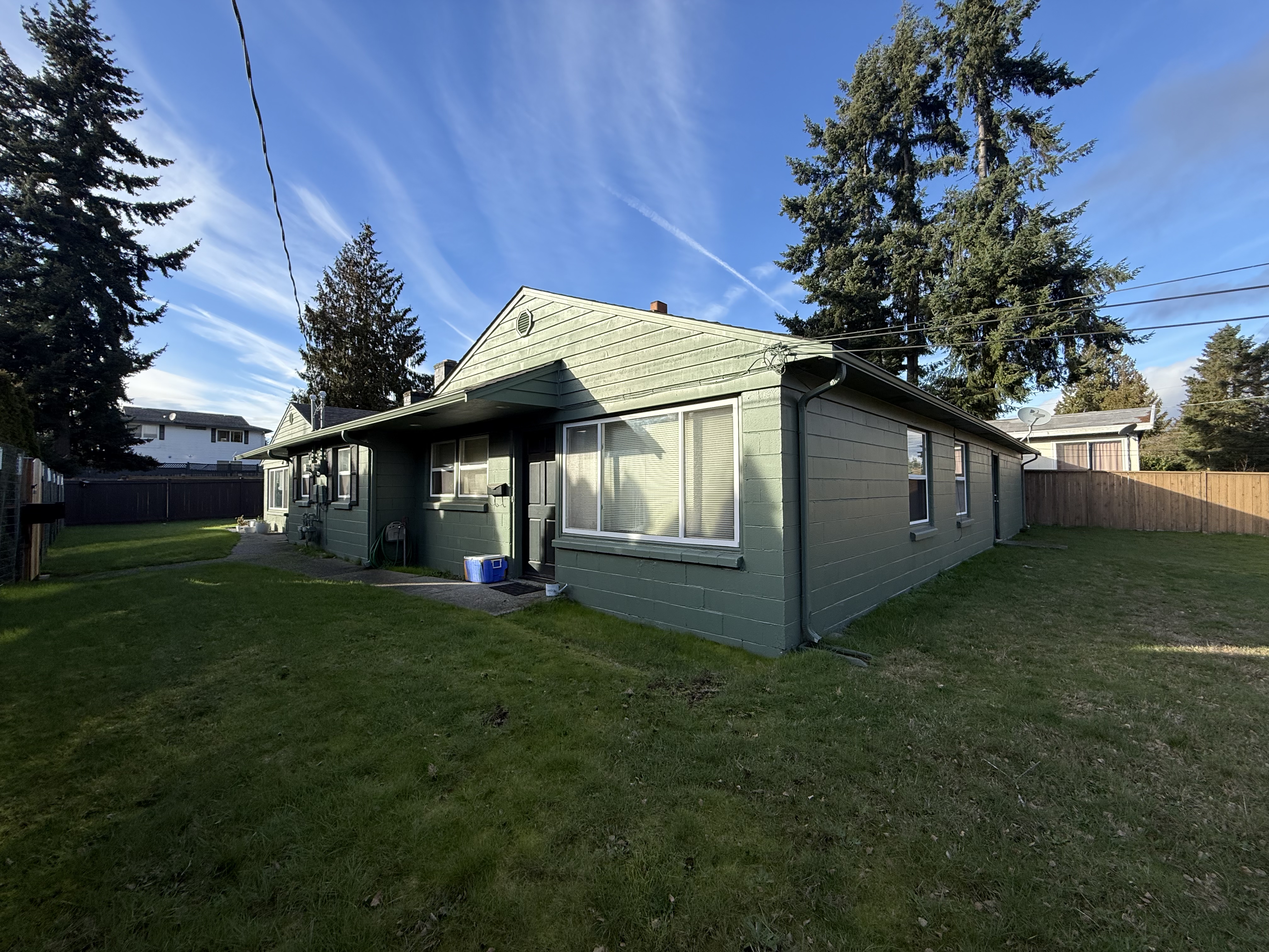 814 North 105th Street, Seattle, WA 98133