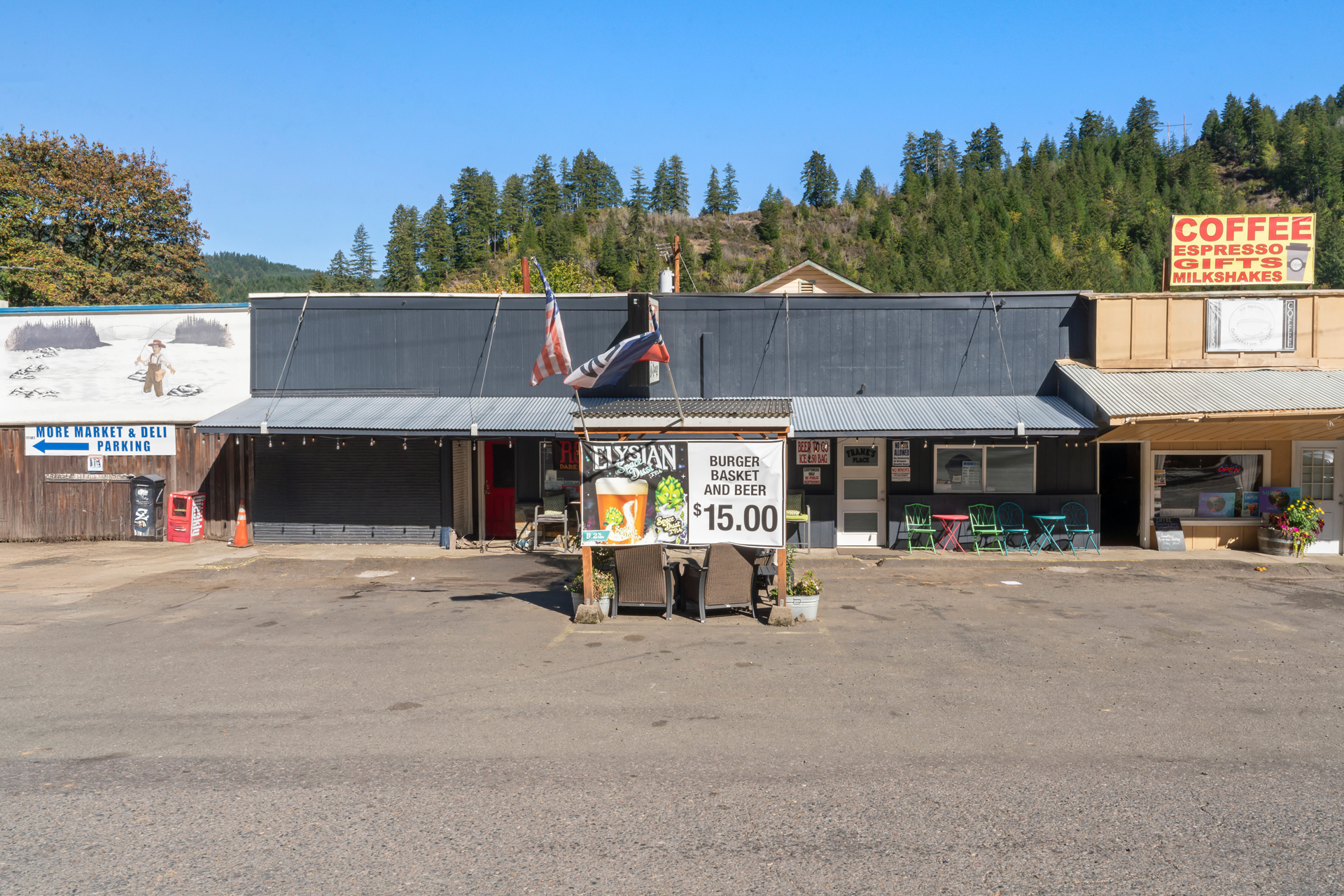 10786 Oregon 126, Mapleton, OR 97453