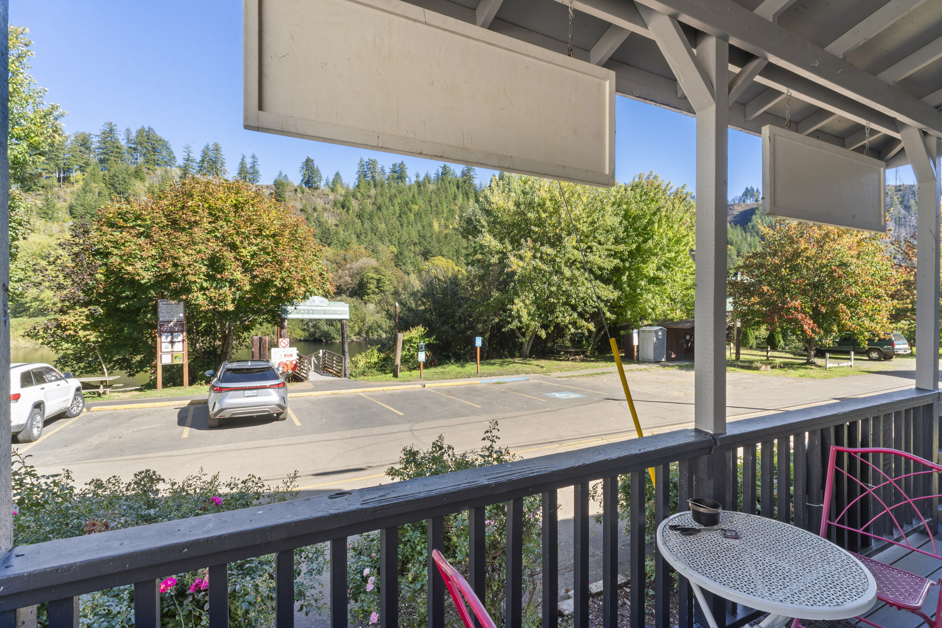 10786 Oregon 126, Mapleton, OR 97453