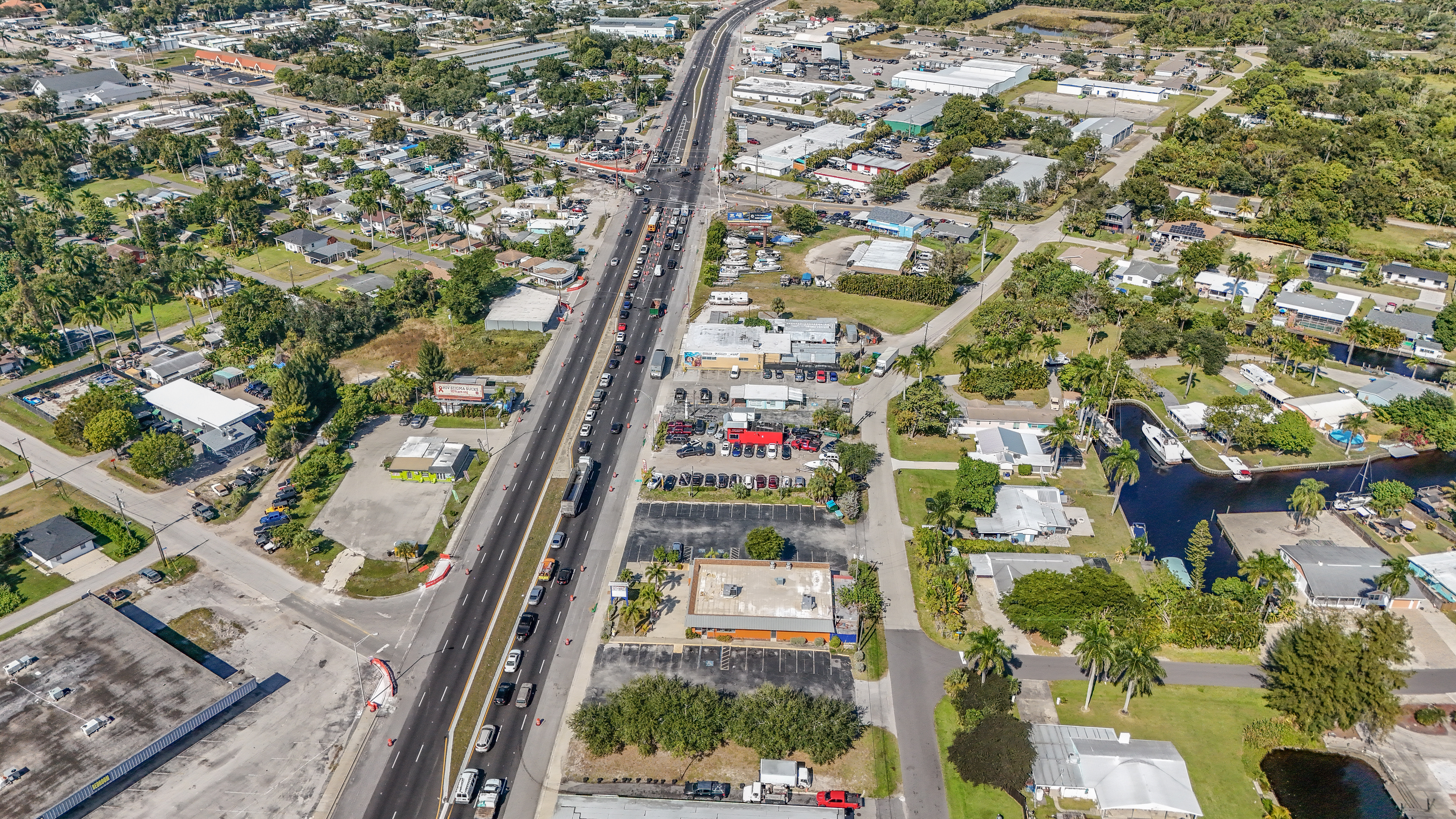 1130 North Tamiami Trail, North Fort Myers, FL 33903