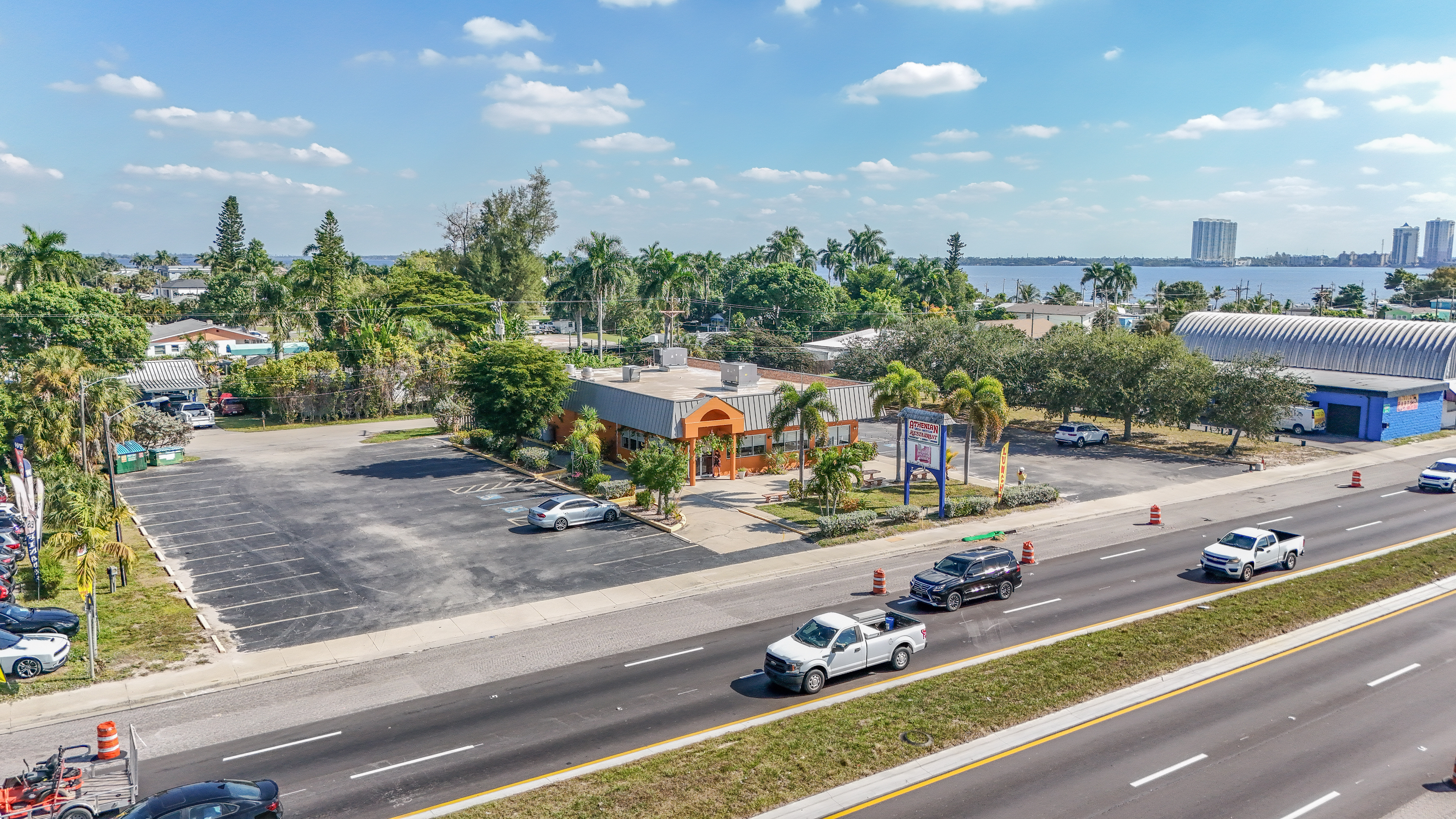 1130 North Tamiami Trail, North Fort Myers, FL 33903