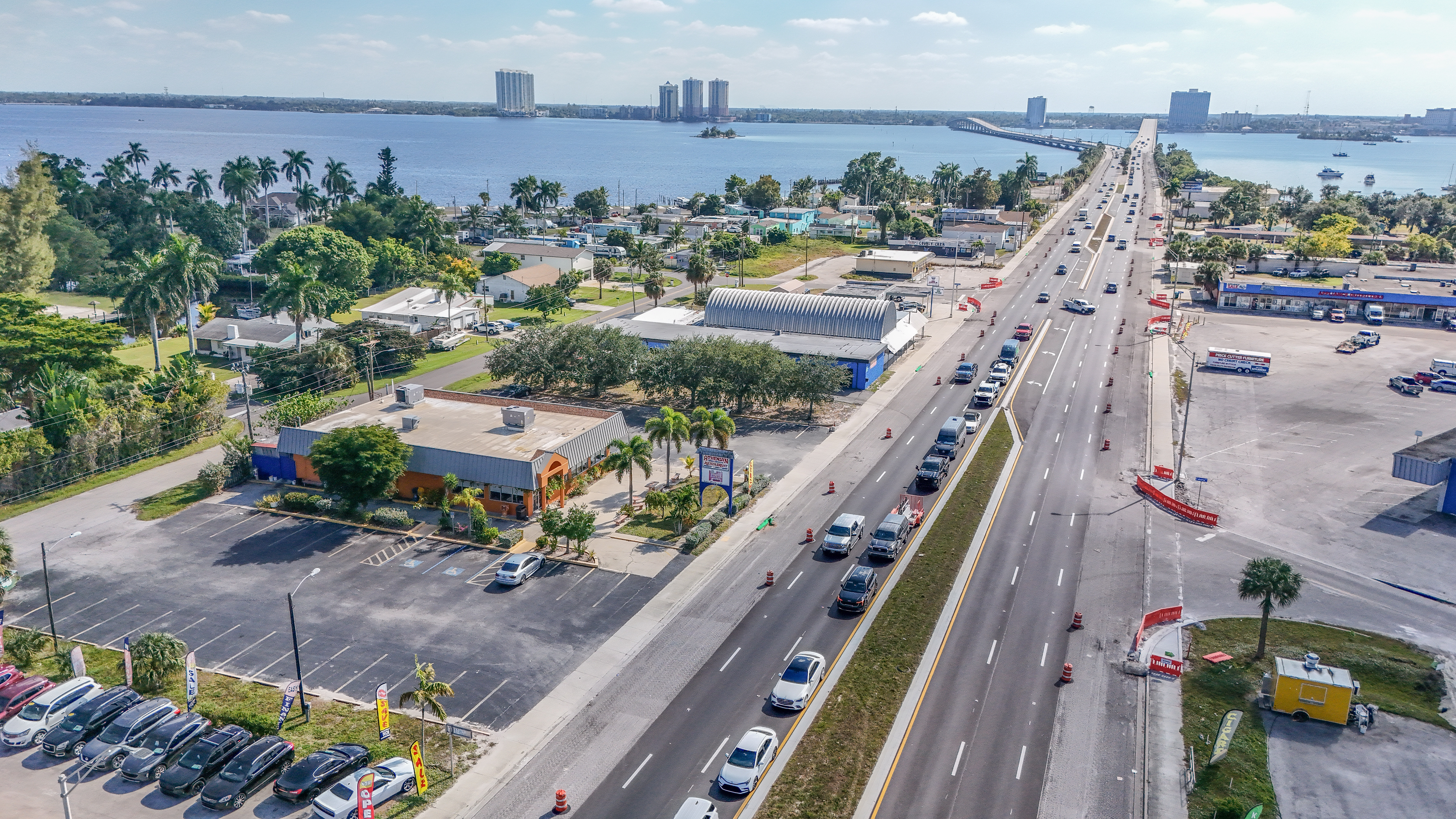 1130 North Tamiami Trail, North Fort Myers, FL 33903