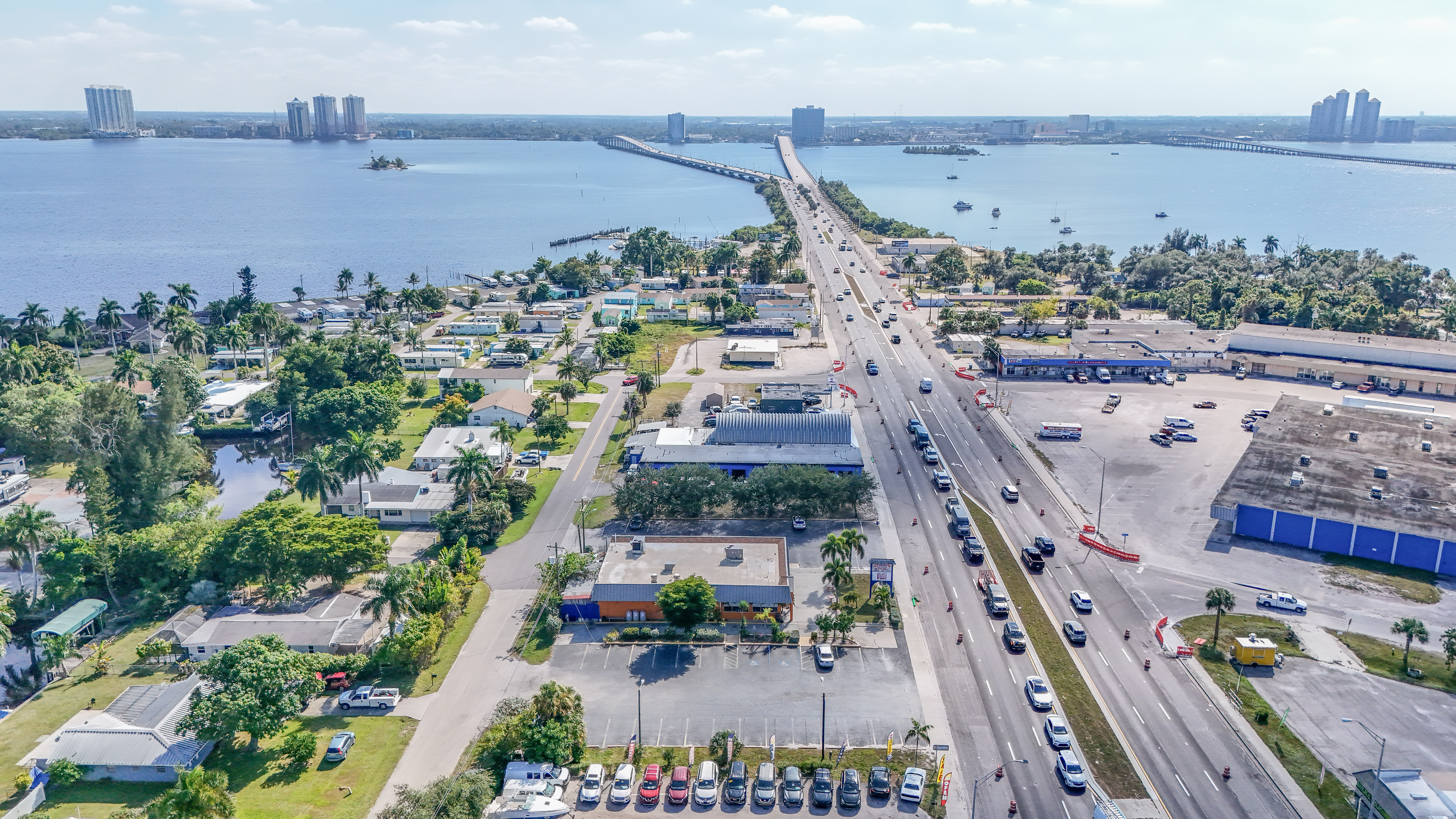 1130 North Tamiami Trail, North Fort Myers, FL 33903