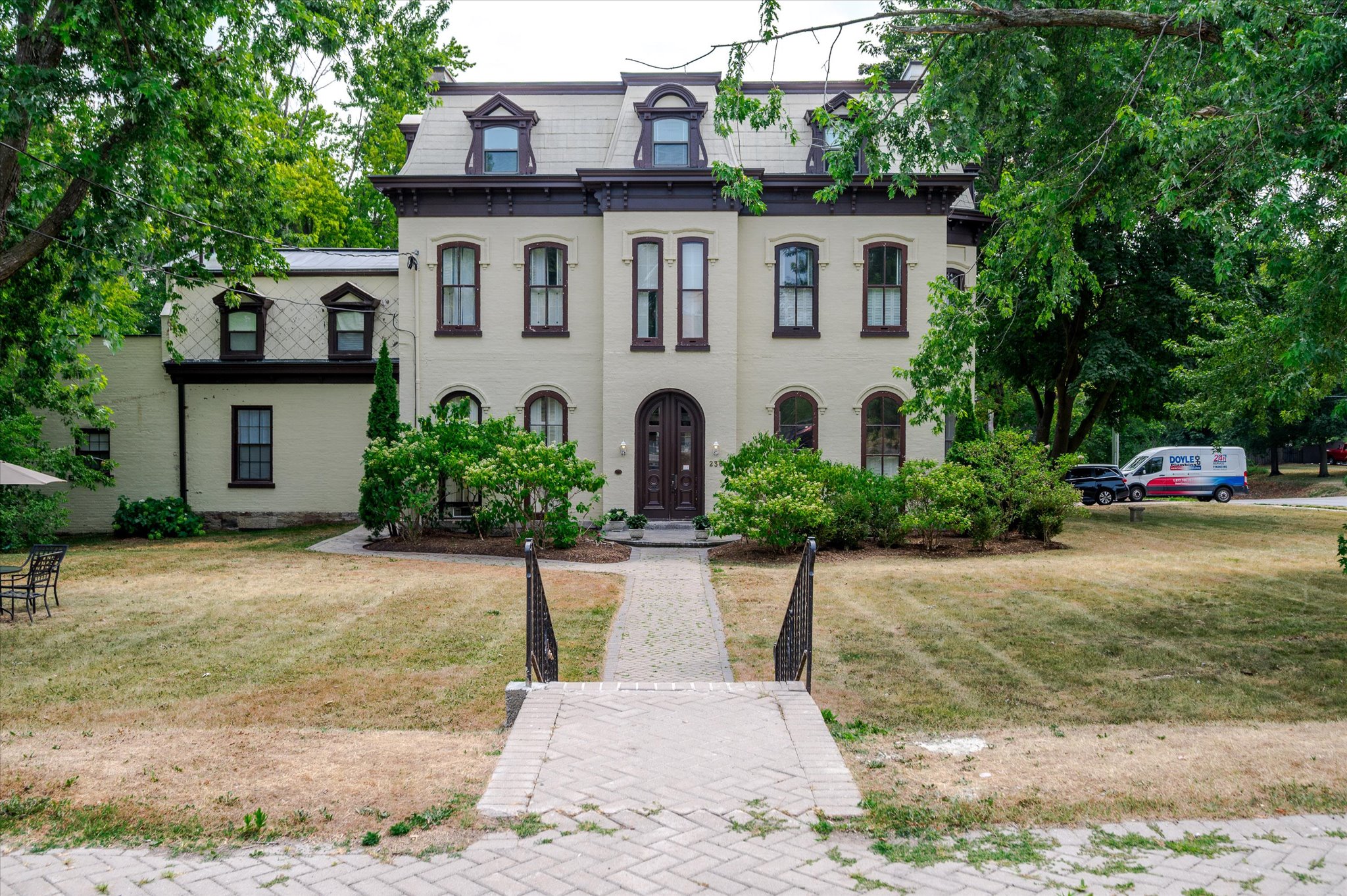 236 Burnham Street, Peterborough, ON K9H 1T1, Canada
