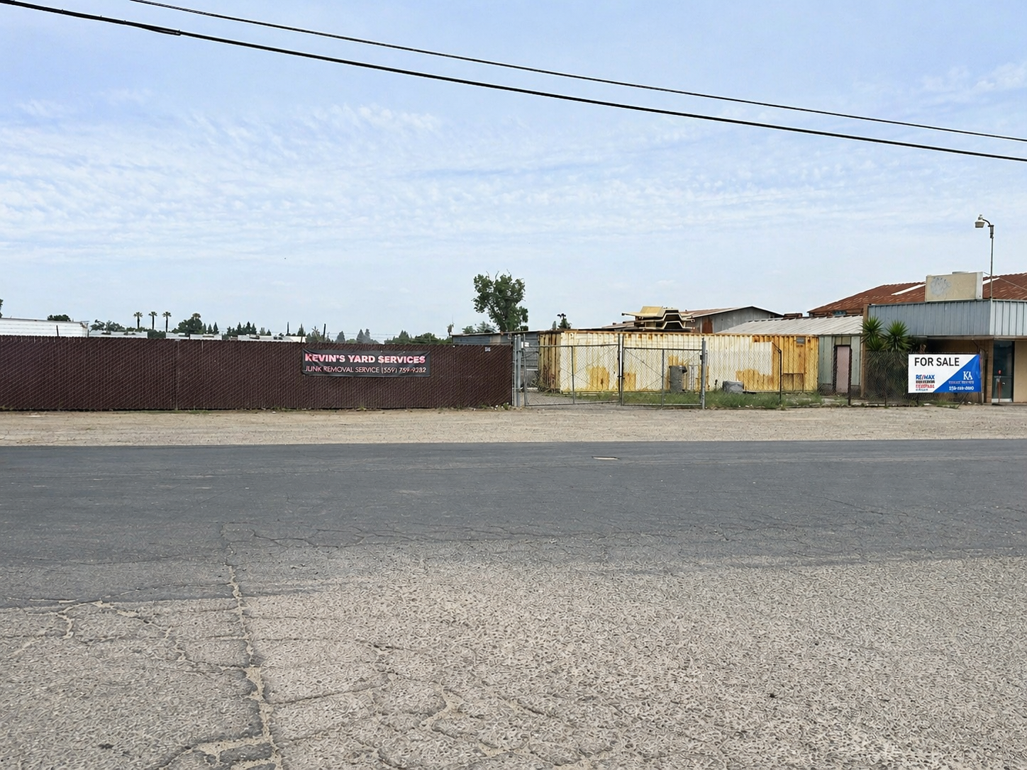 1716 East Goshen Avenue, Visalia, CA 93292