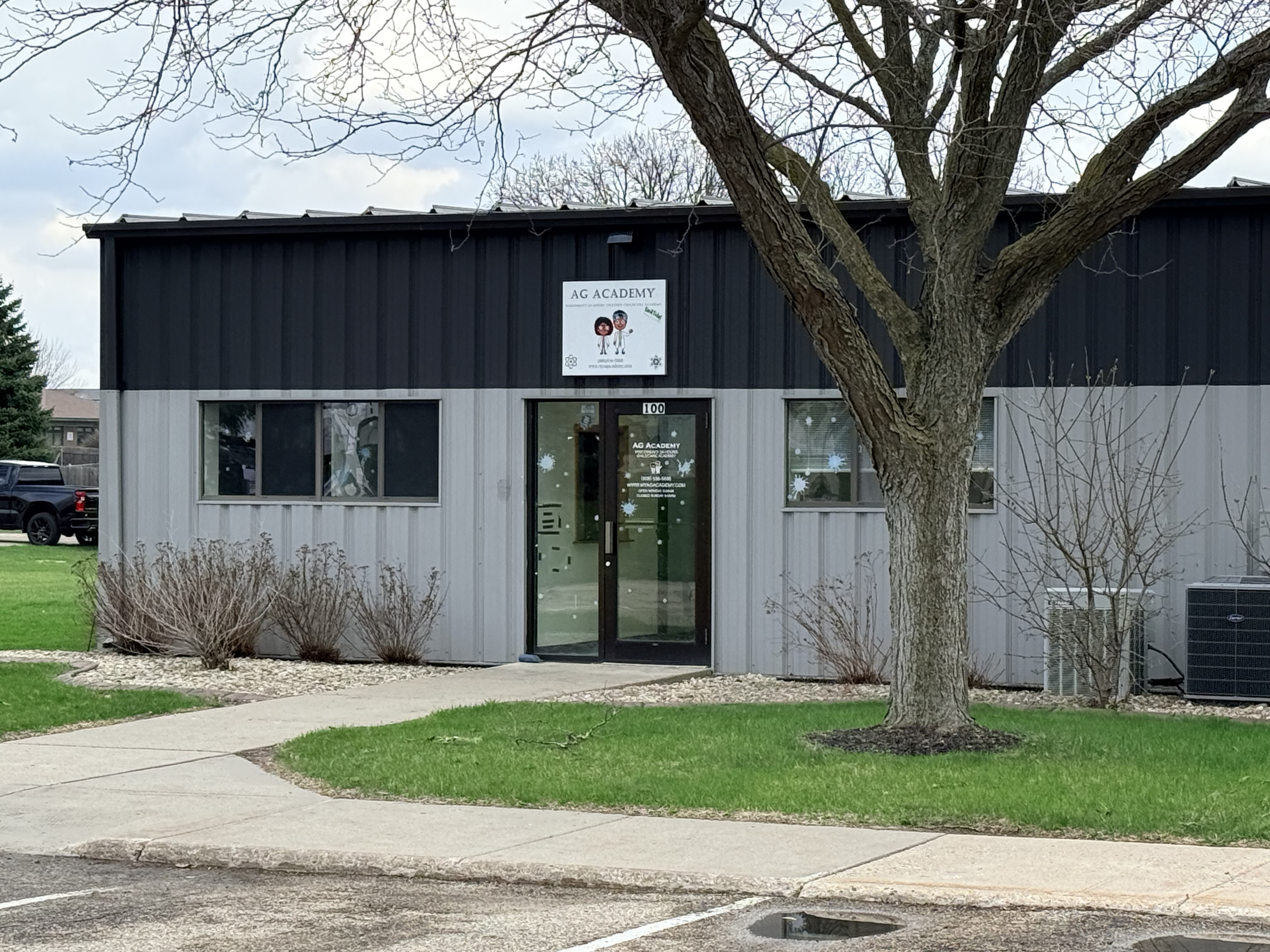 1001 Arboretum Drive, Waunakee, WI 53597