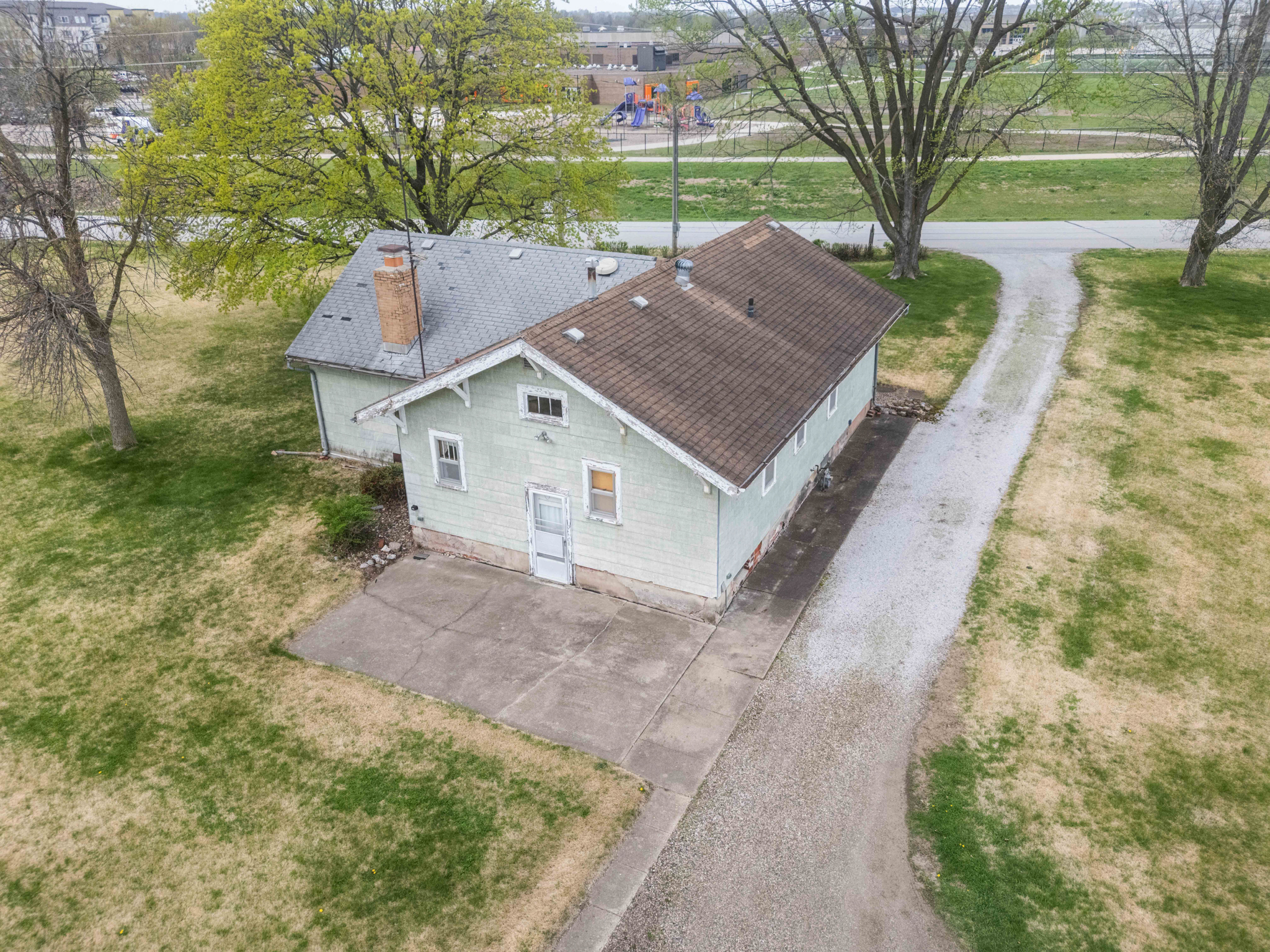 6305 Northwest 59th Court, Johnston, IA 50131