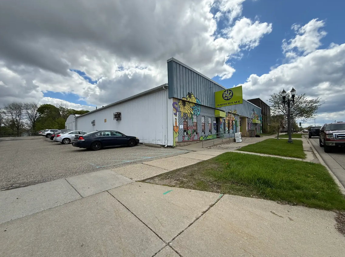 1023 South Washington Avenue, Lansing, MI 48910