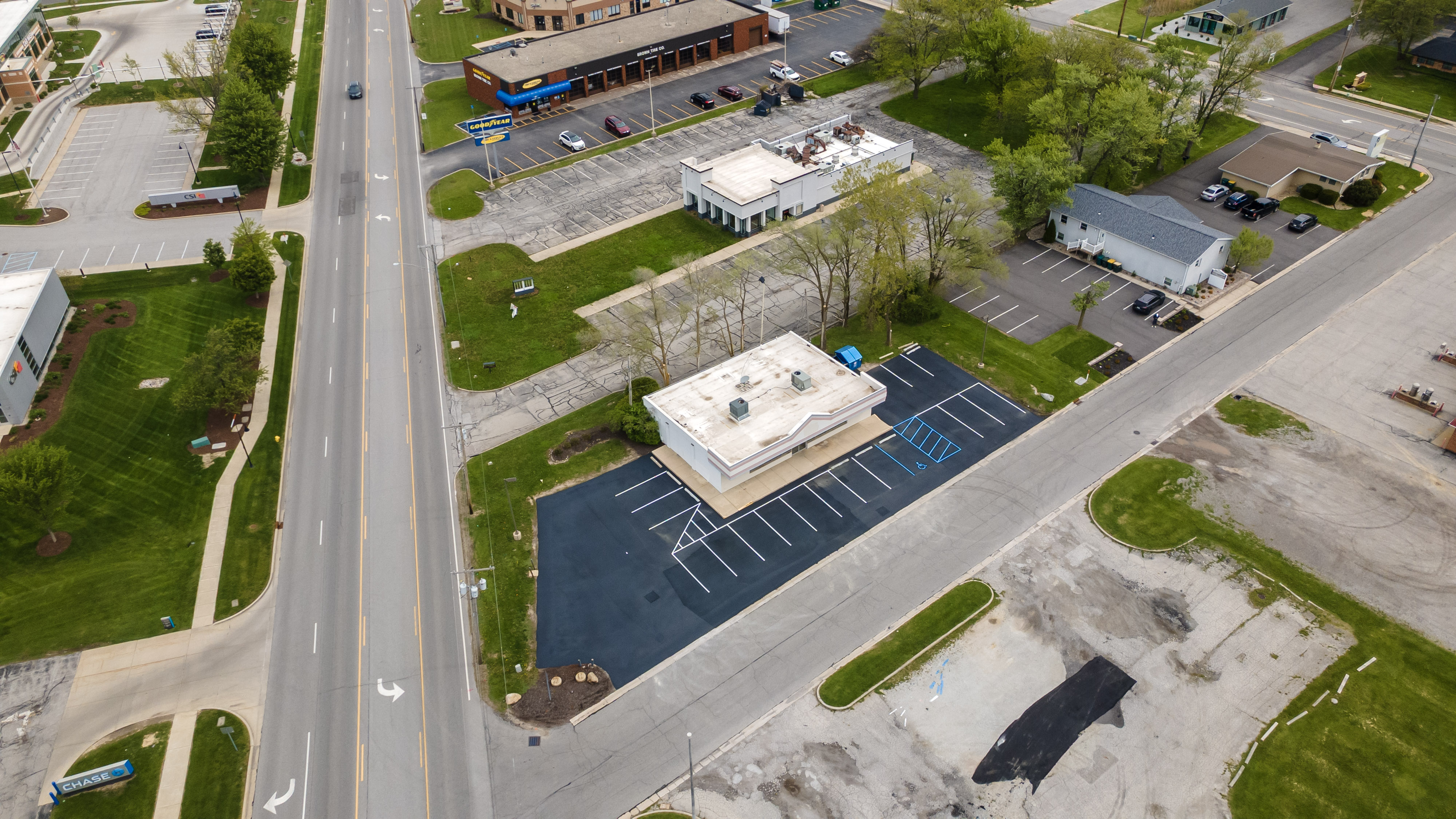 2306 Calumet Avenue, Valparaiso, IN 46383