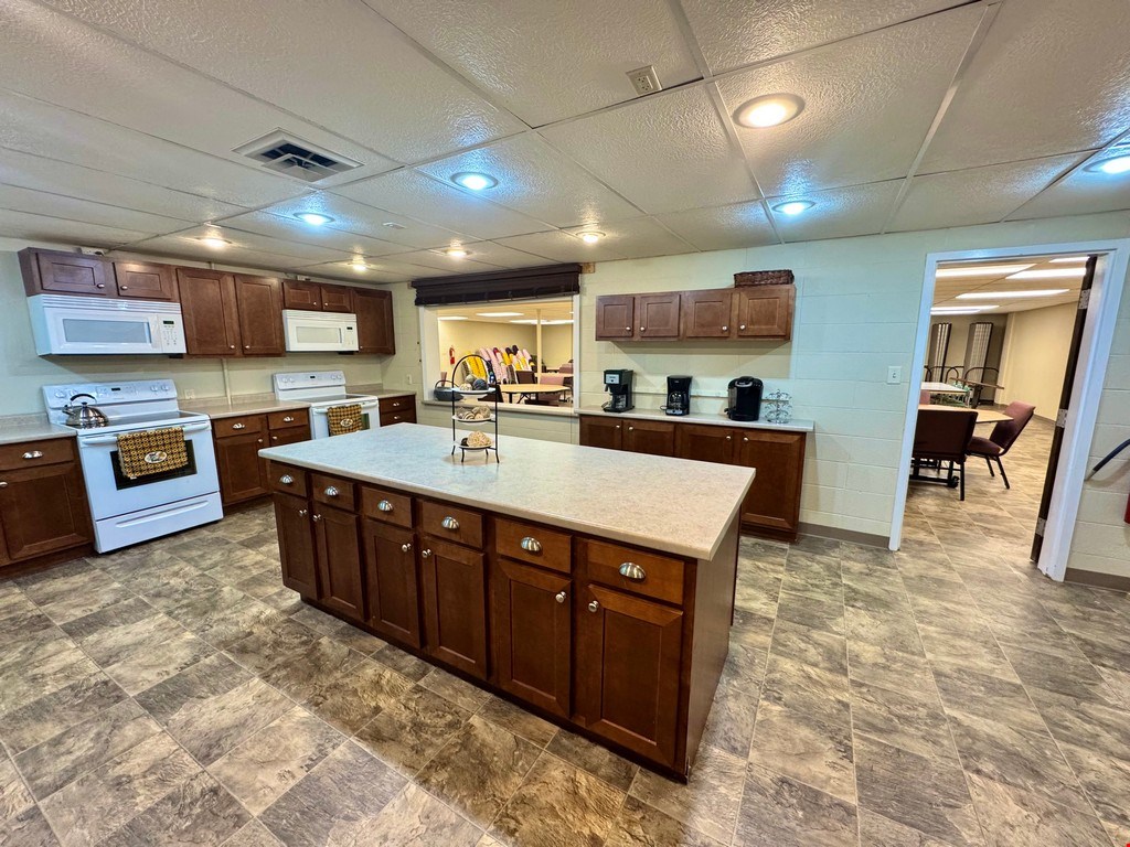 423 S 11th St — Sale in New Castle, IN, photo 5 of 8