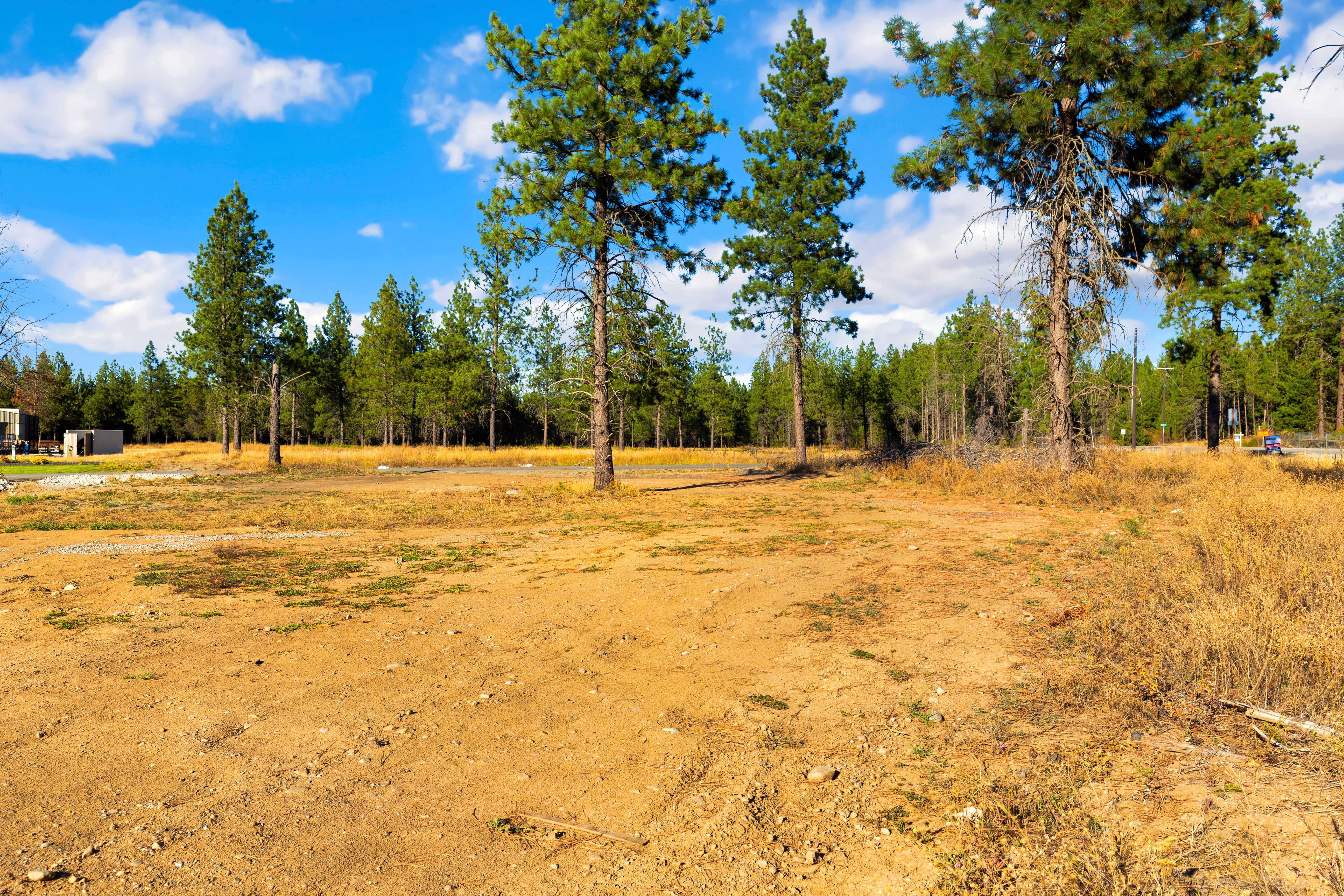 7121 East Athol Crossing Road, Athol, ID 83801