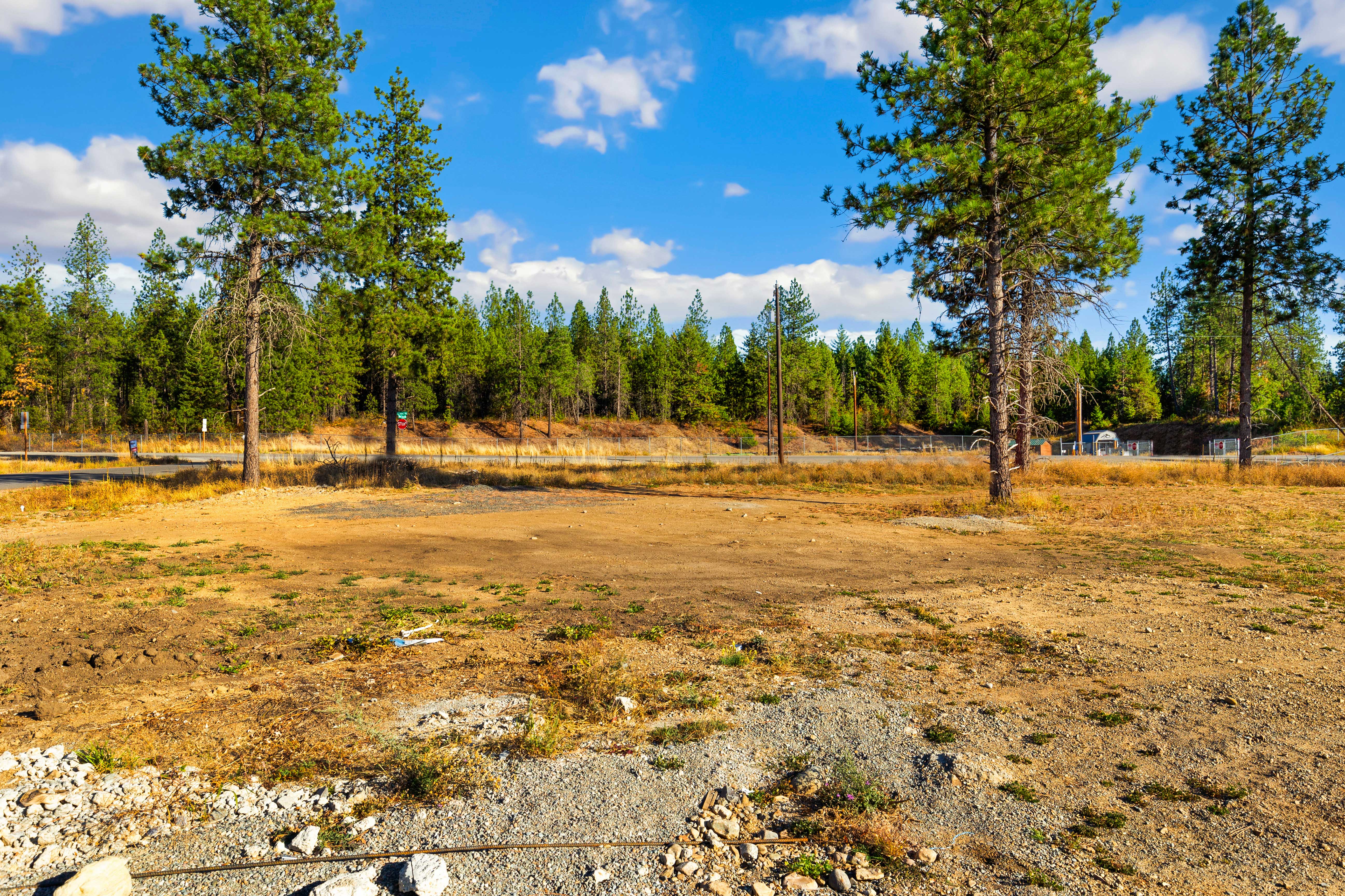 7121 East Athol Crossing Road, Athol, ID 83801