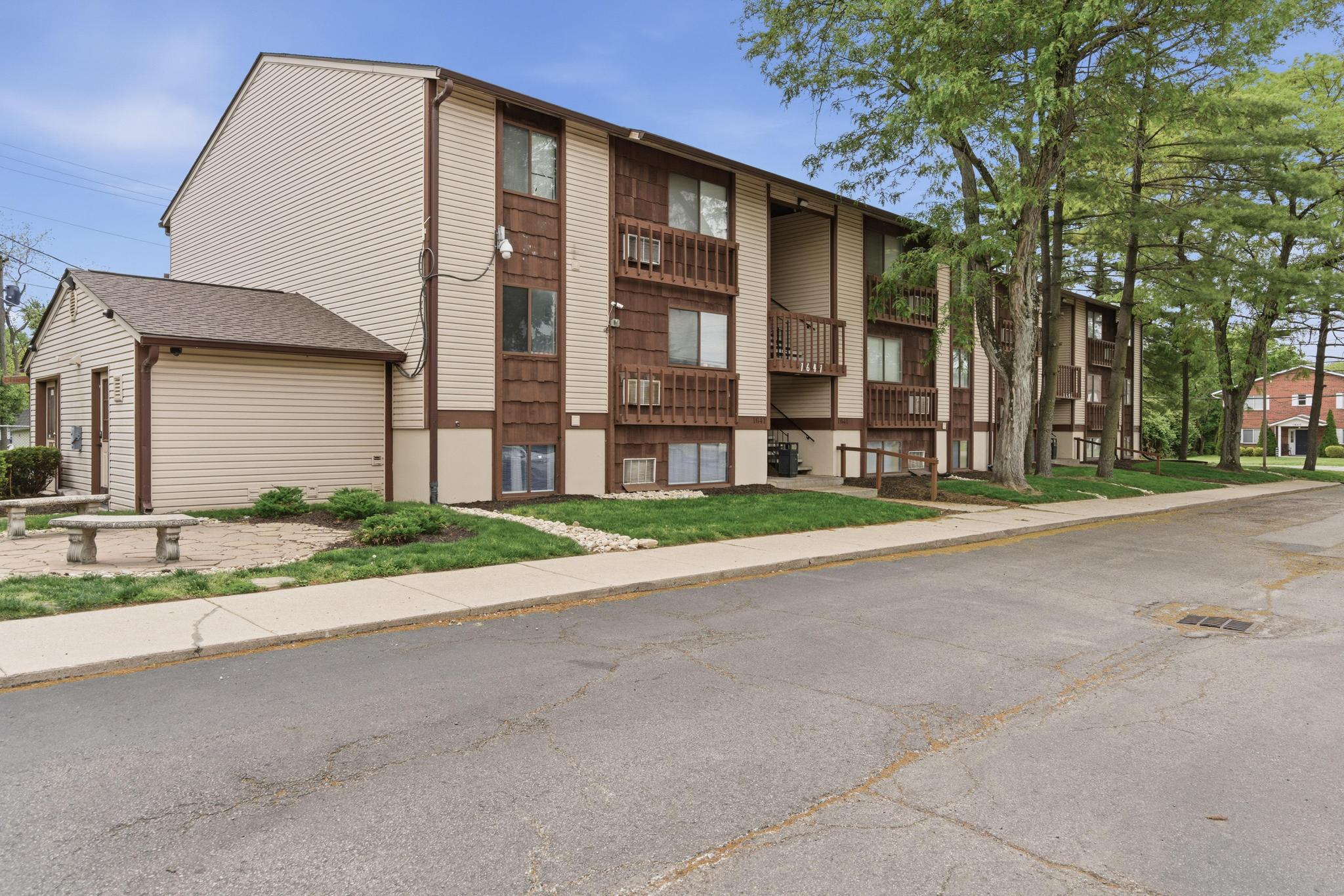 1631 Jackson Ln, Middletown, OH 45044