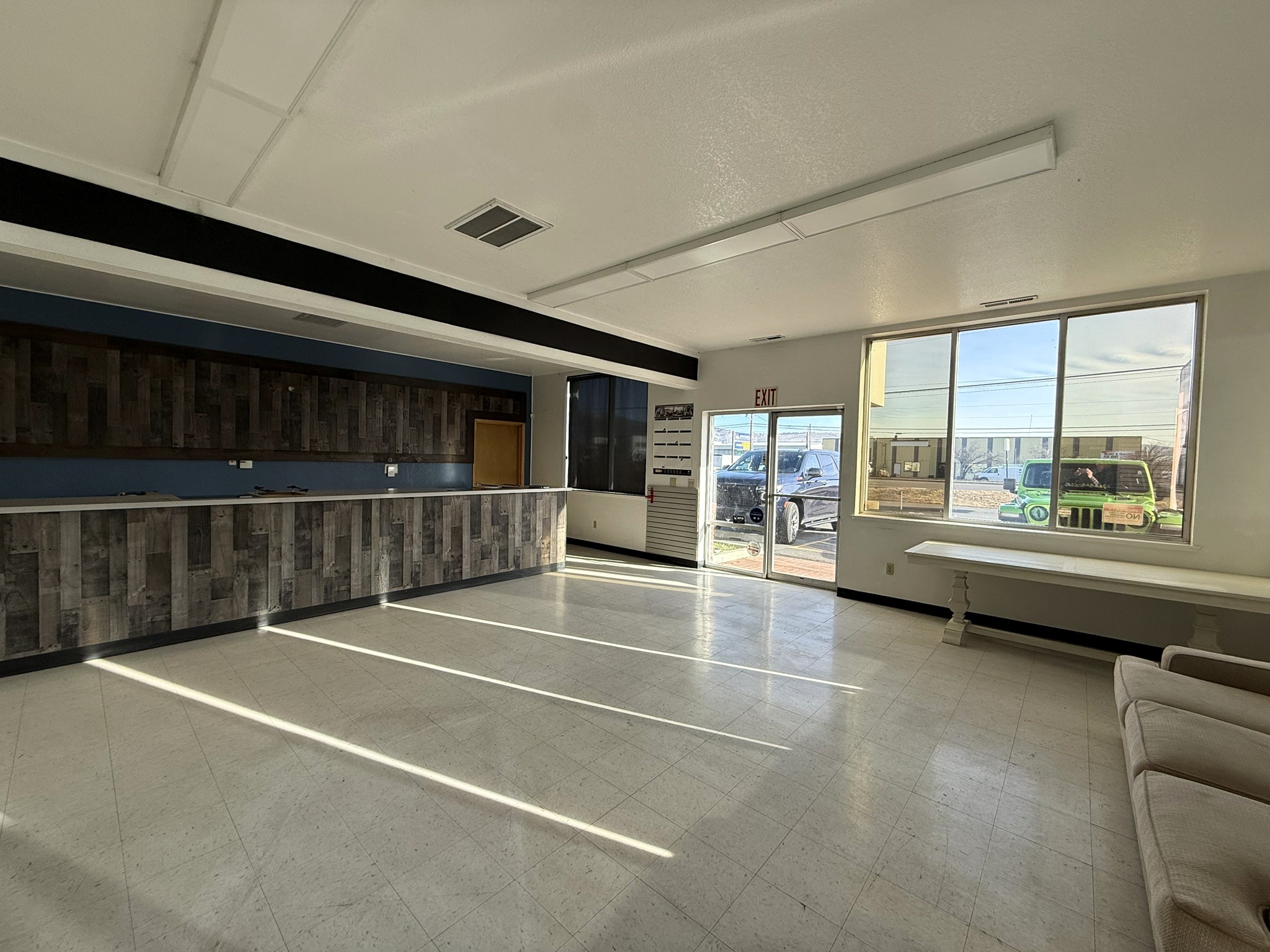 3344 Washburn Way, Klamath Falls, OR 97603