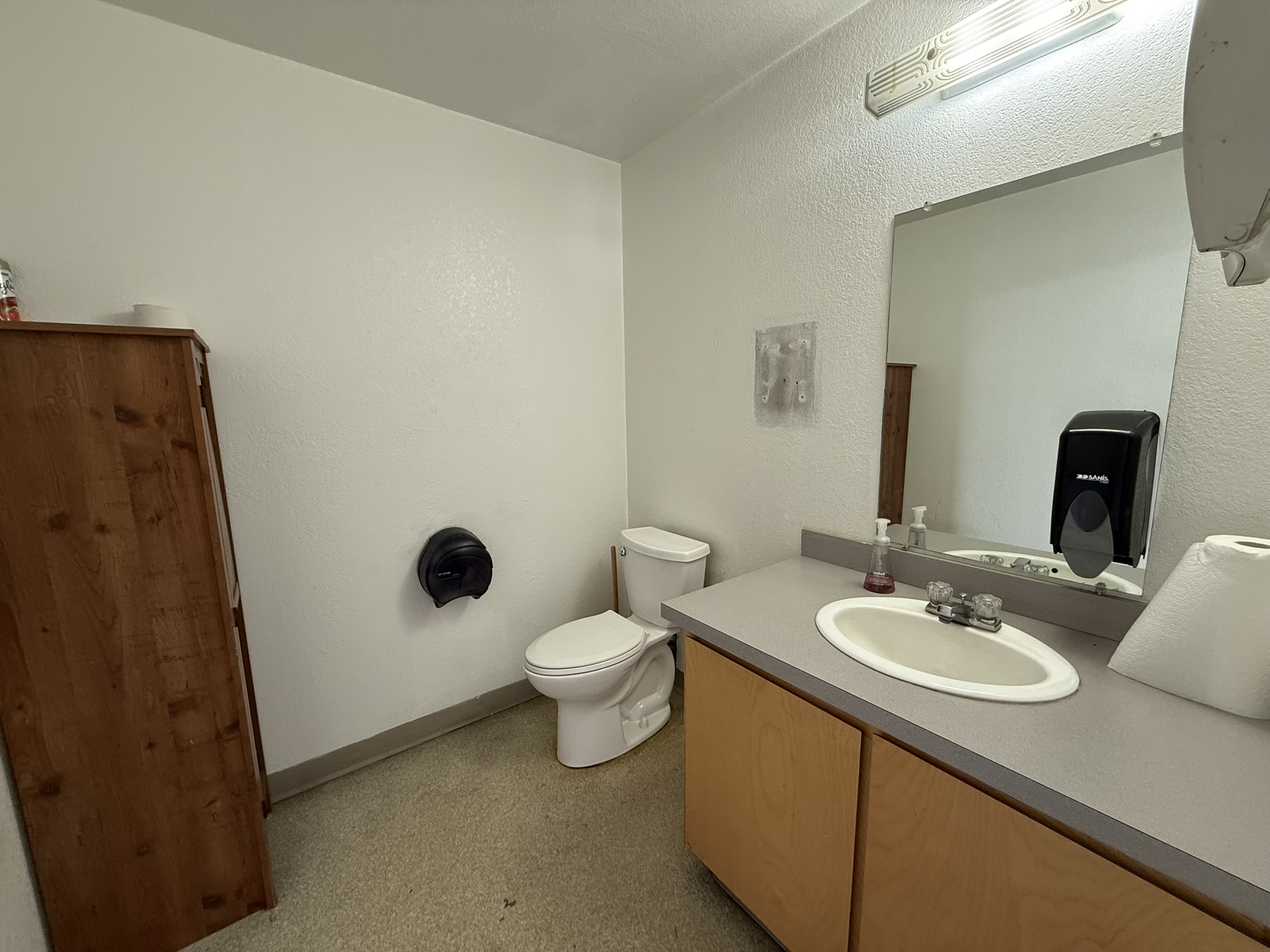 3344 Washburn Way, Klamath Falls, OR 97603