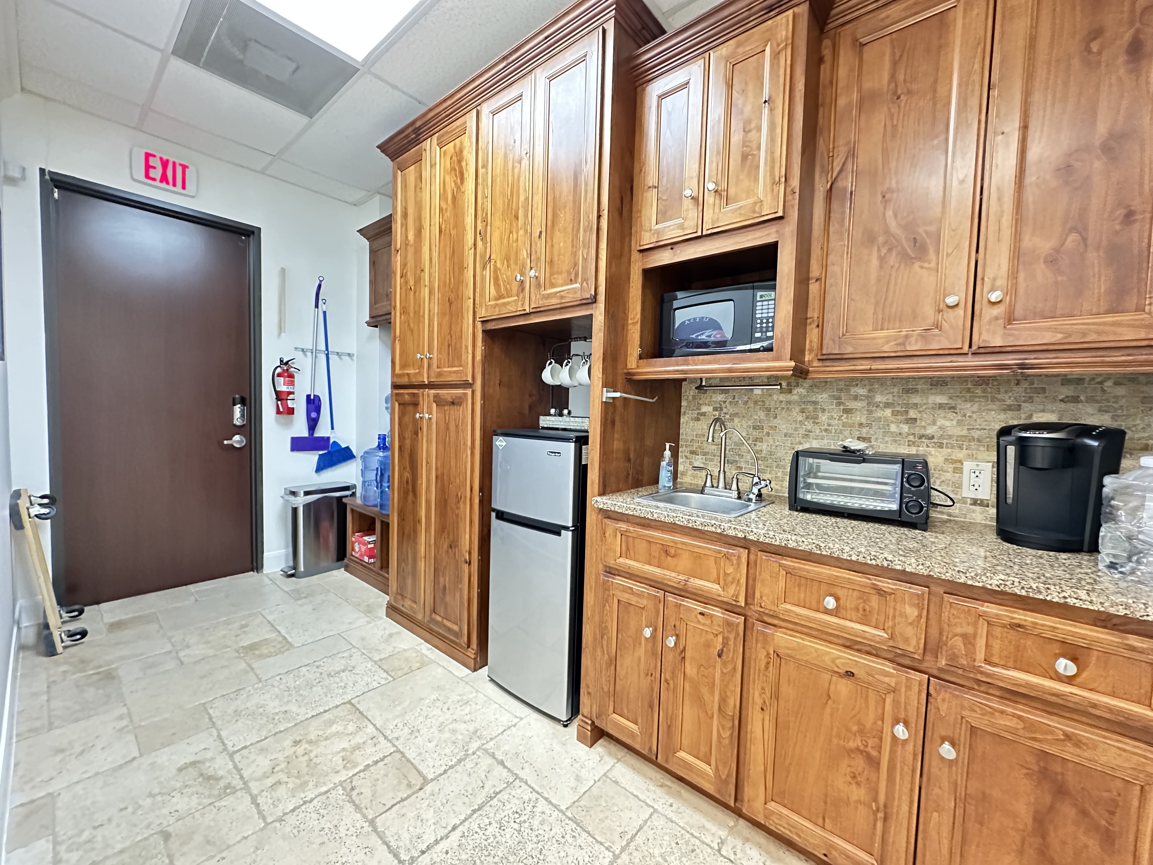 7575 North Loop 1604 West, San Antonio, TX 78249