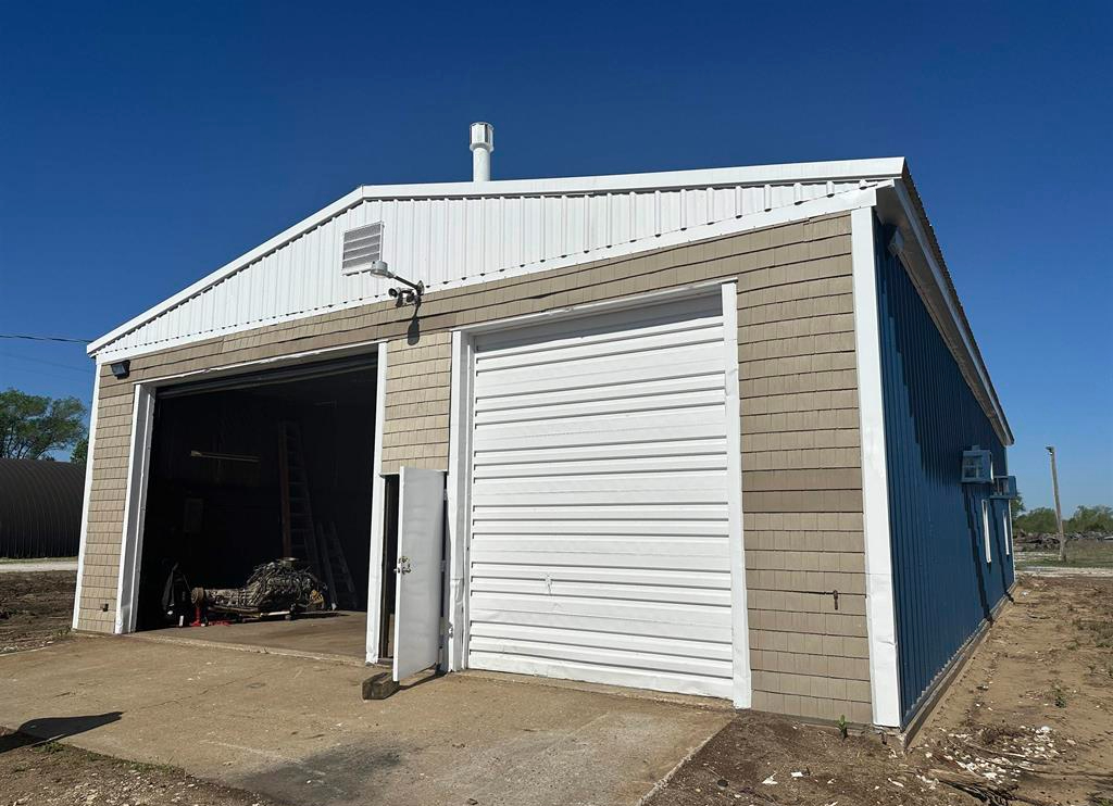 8727 Arenzville Road, Beardstown, IL 62618