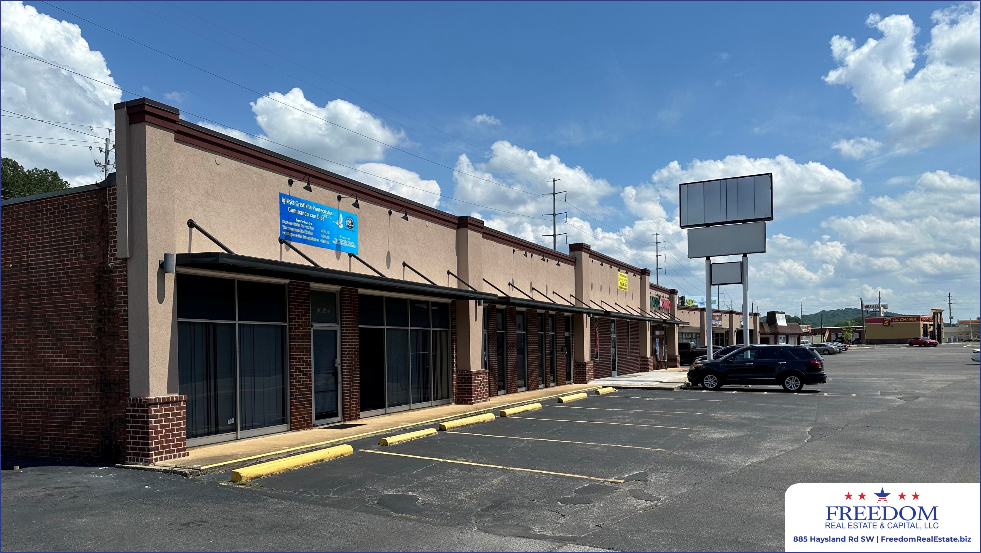 HSV - 9013 Memorial Parkway - Retail Center in South Huntsville