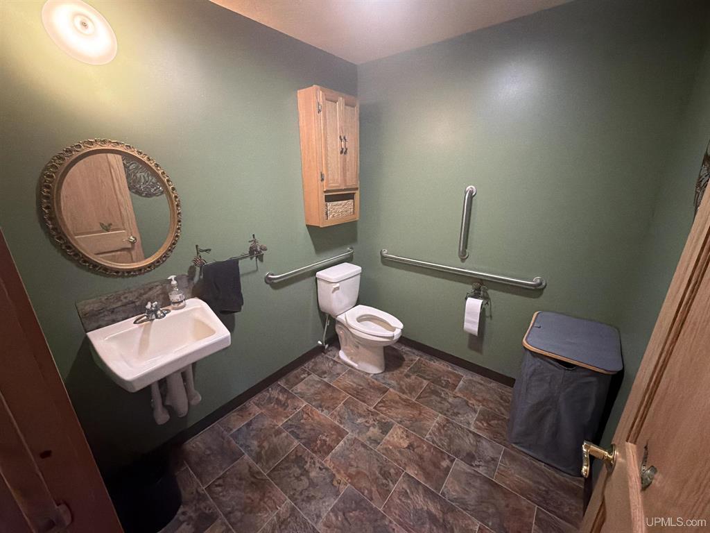 6044 U.S. 41, Harvey, MI 49855