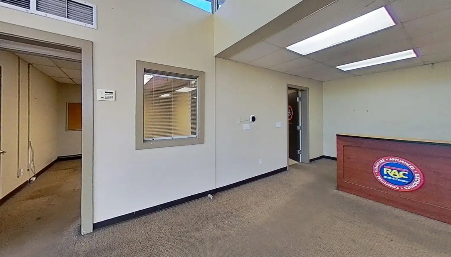 721 North Waverly Road, Lansing, MI 48917