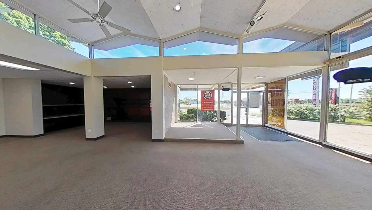 721 North Waverly Road, Lansing, MI 48917