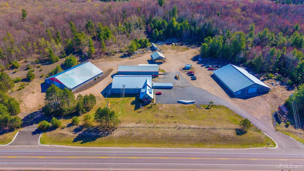 9465 U.S. 41, Skandia, MI 49885