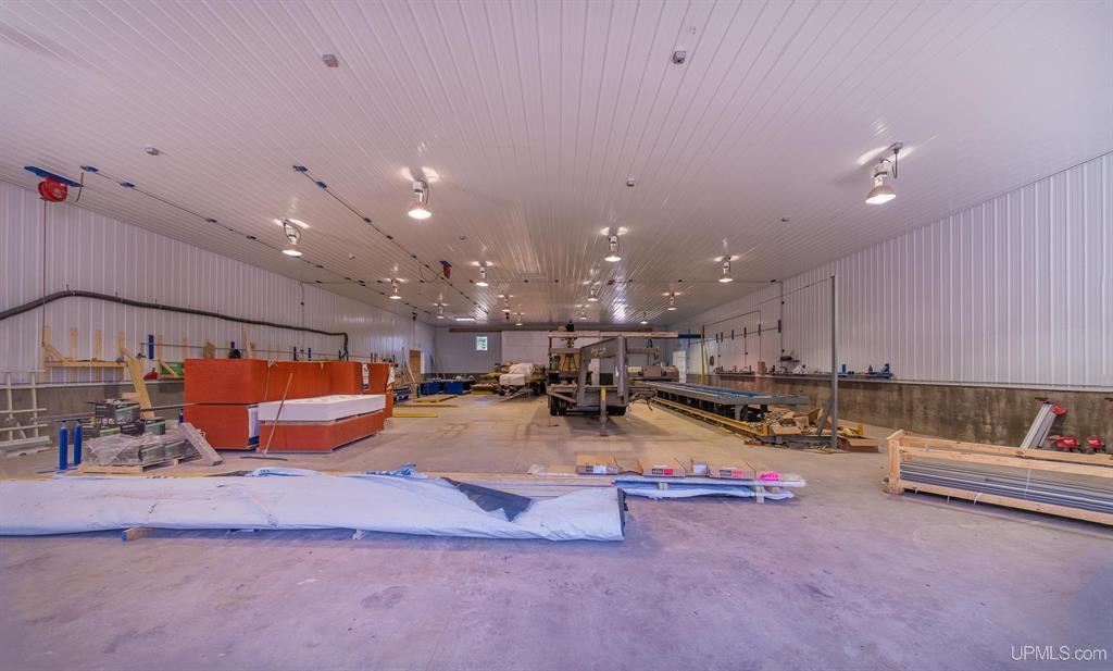 9465 U.S. 41, Skandia, MI 49885