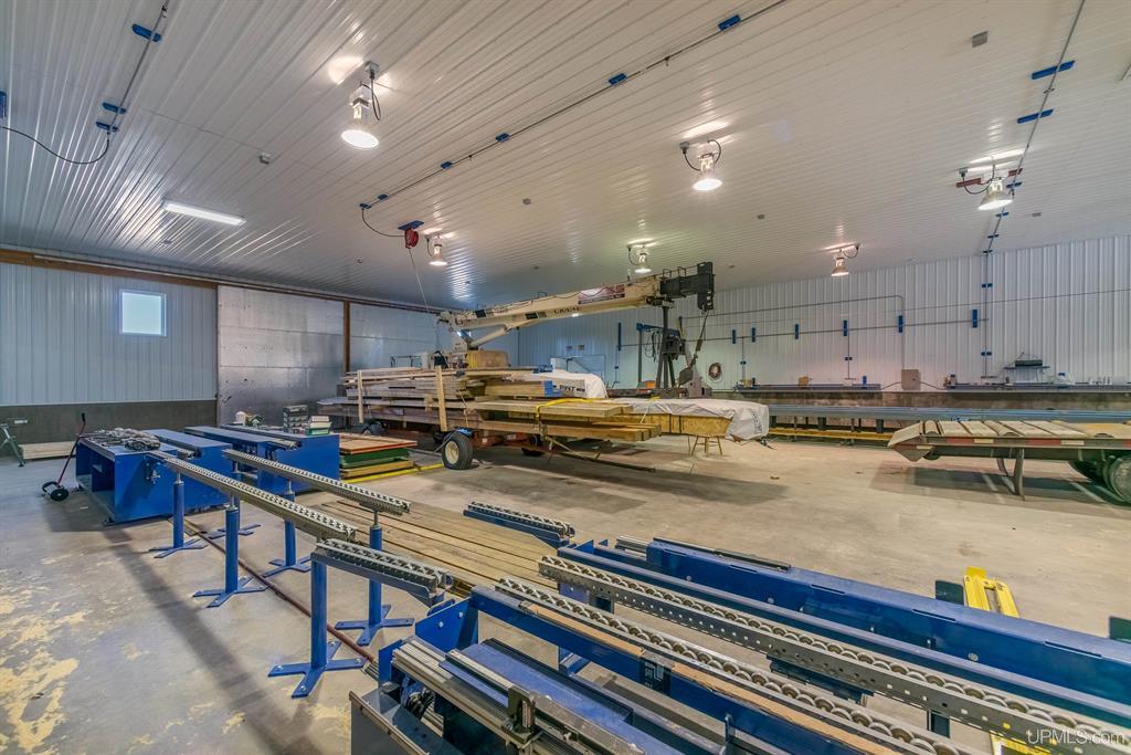 9465 U.S. 41, Skandia, MI 49885