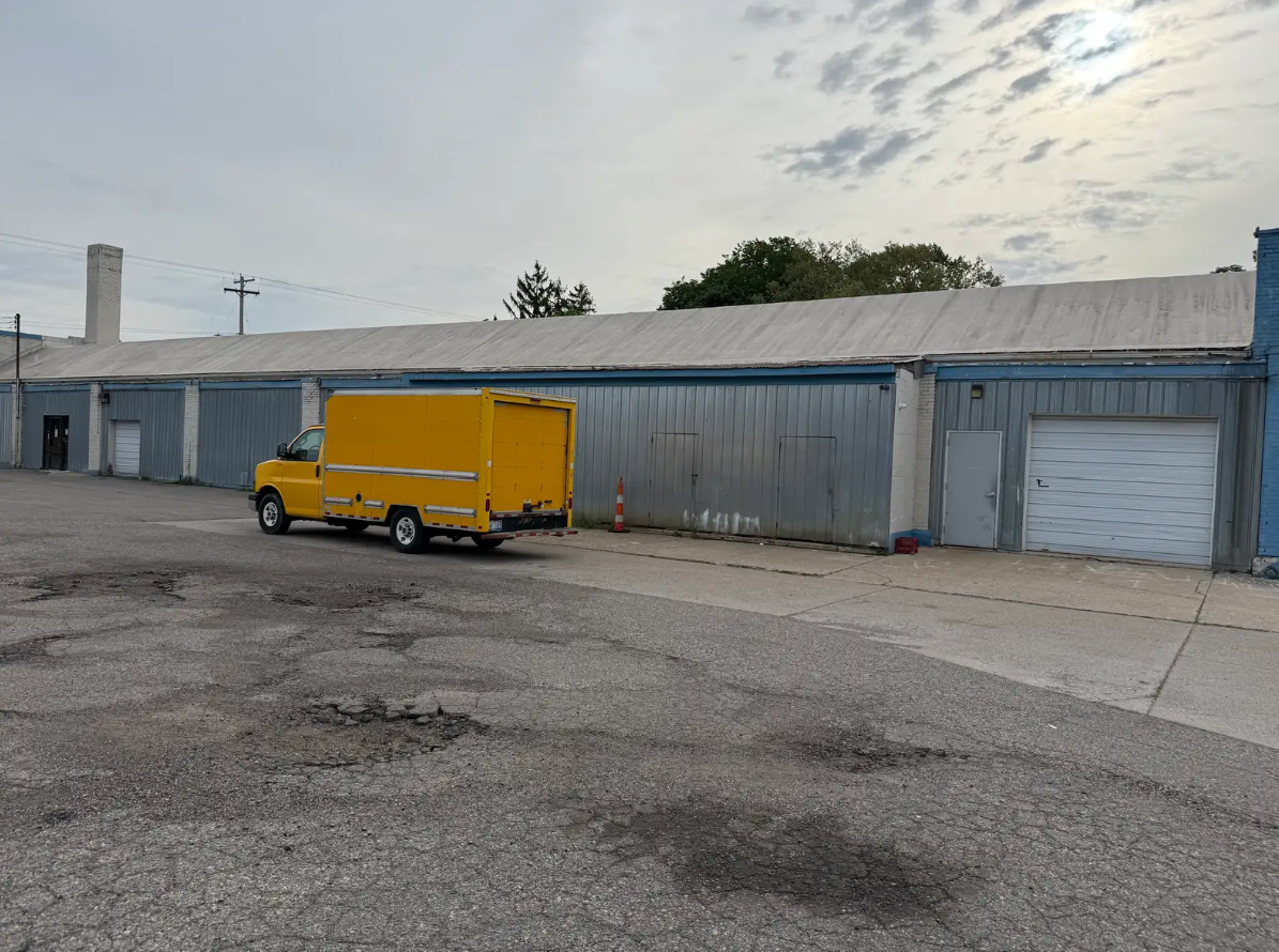 1901 West Saginaw Street, Lansing, MI 48915